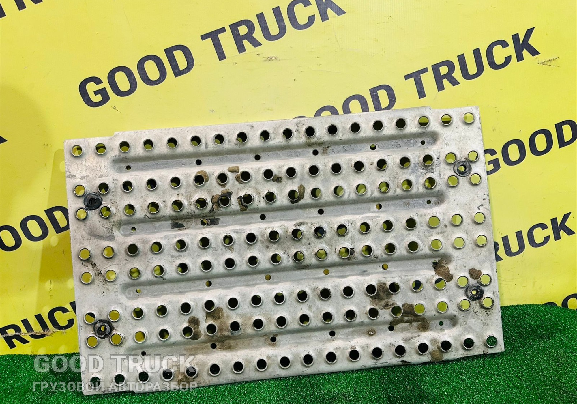 20548047 Трап для Volvo FH 3 (с 2008 по 2012)