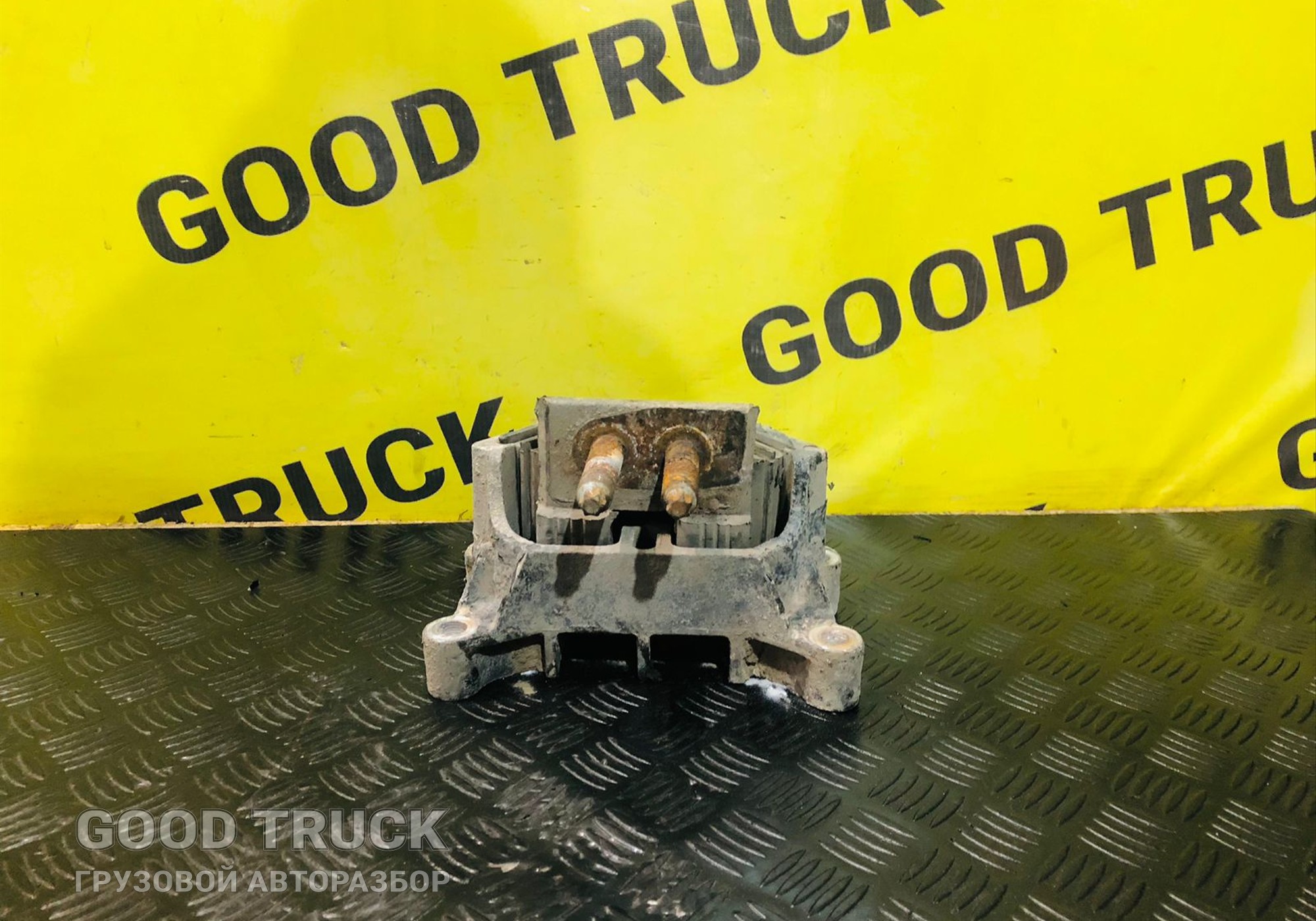 81962100572 Подушка двигателя задняя для Man TGA