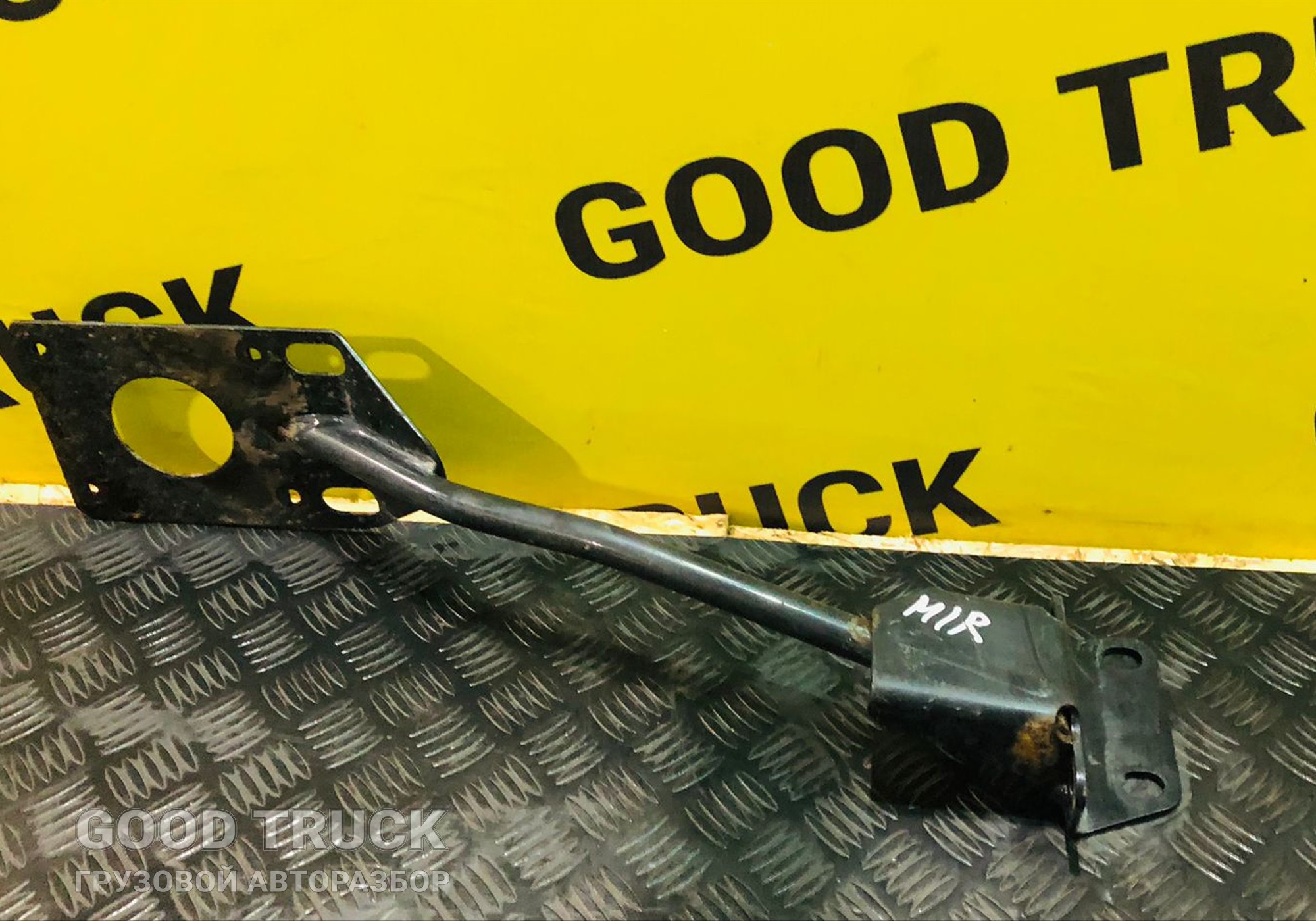 81612435418 Кронштейн крыла переднего правого Man TGS II для Man TGS I (с 2007)