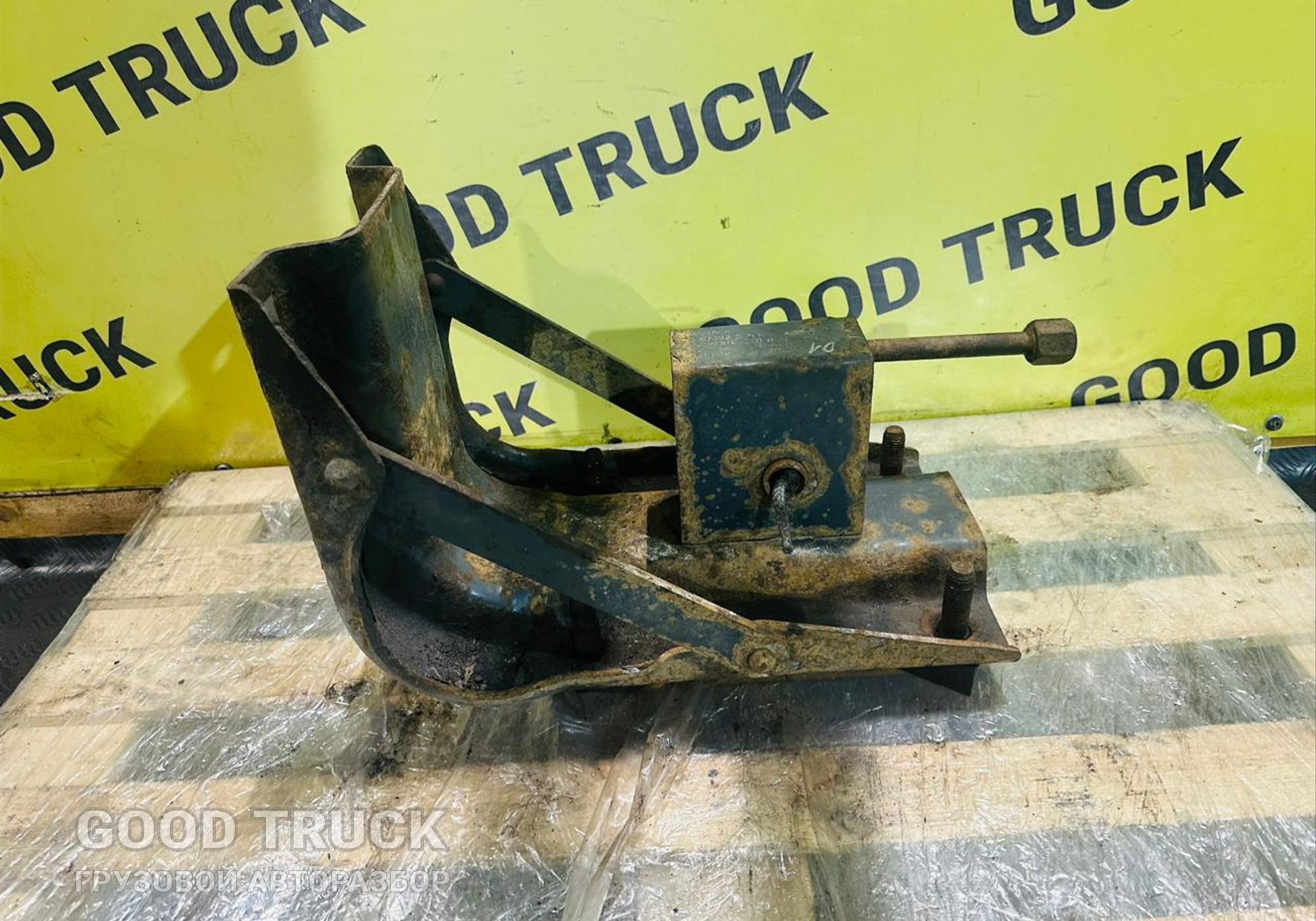 1208779 Механизм подъема запасного колеса для Daf XF105 (с 2005)