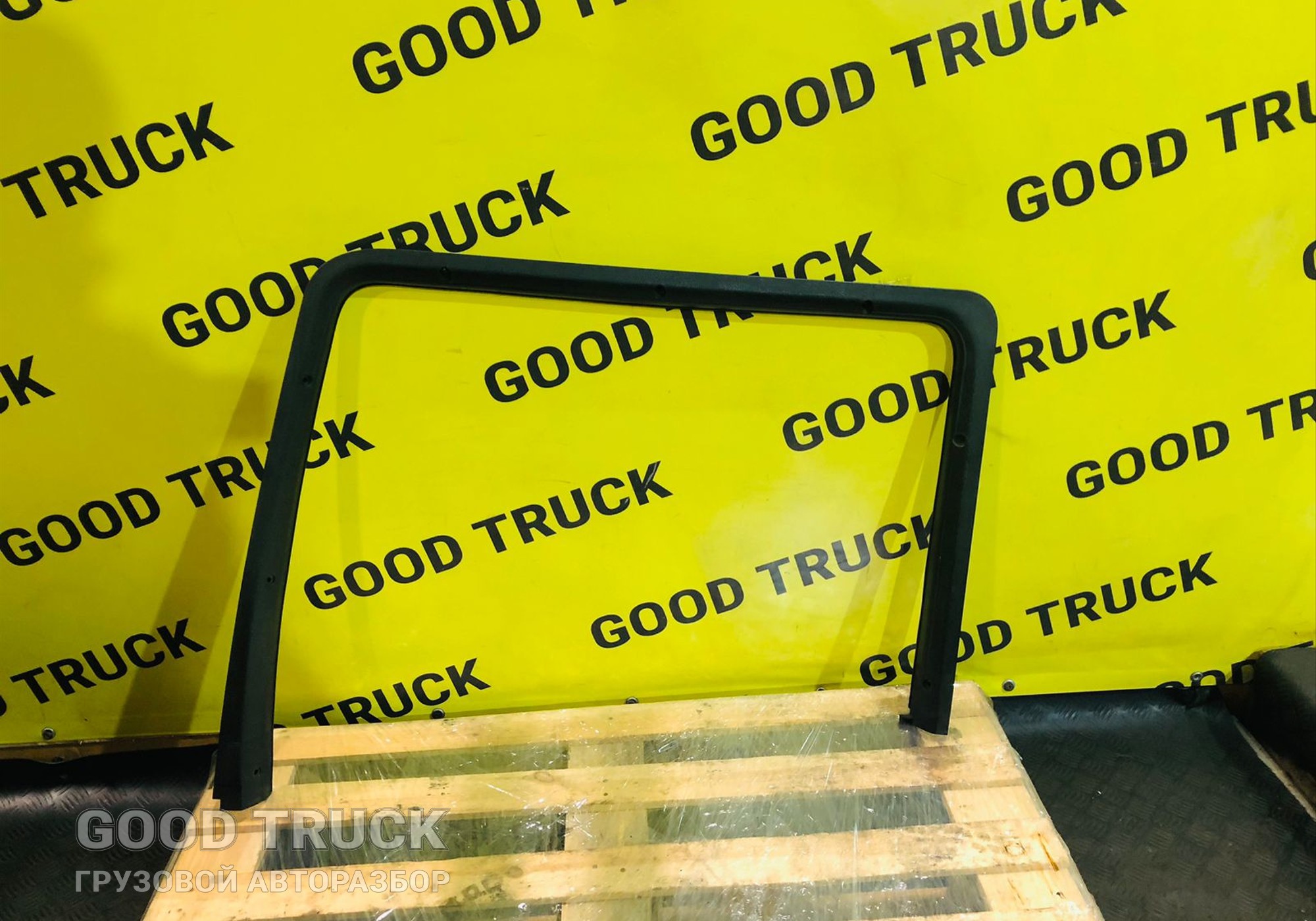 81626300056 Рамка двери правой для Man TGX I (с 2007)