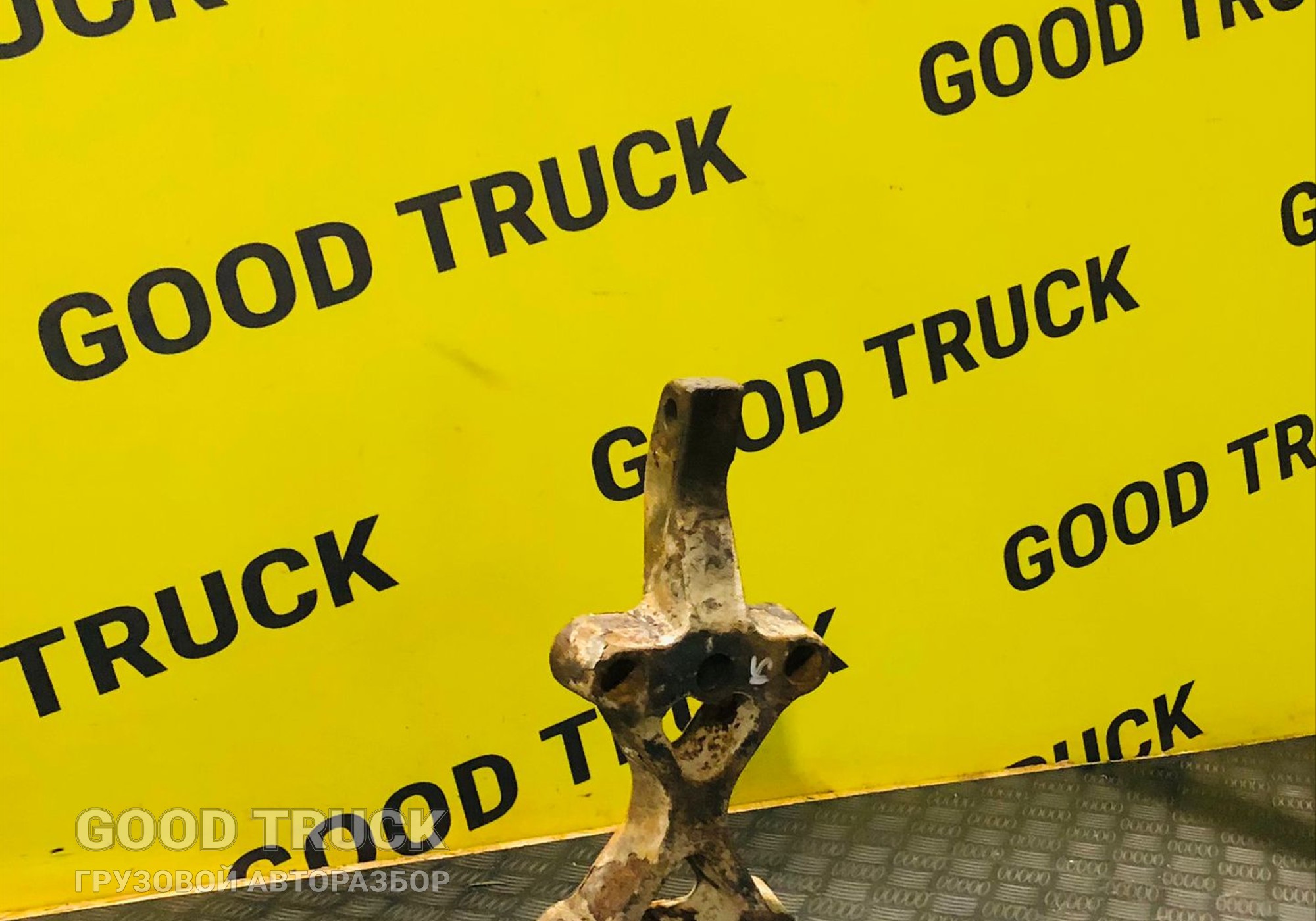 1769881 1769881 Кронштейн заднего амортизатора левый для Scania 5-series R (с 2004 по 2016)