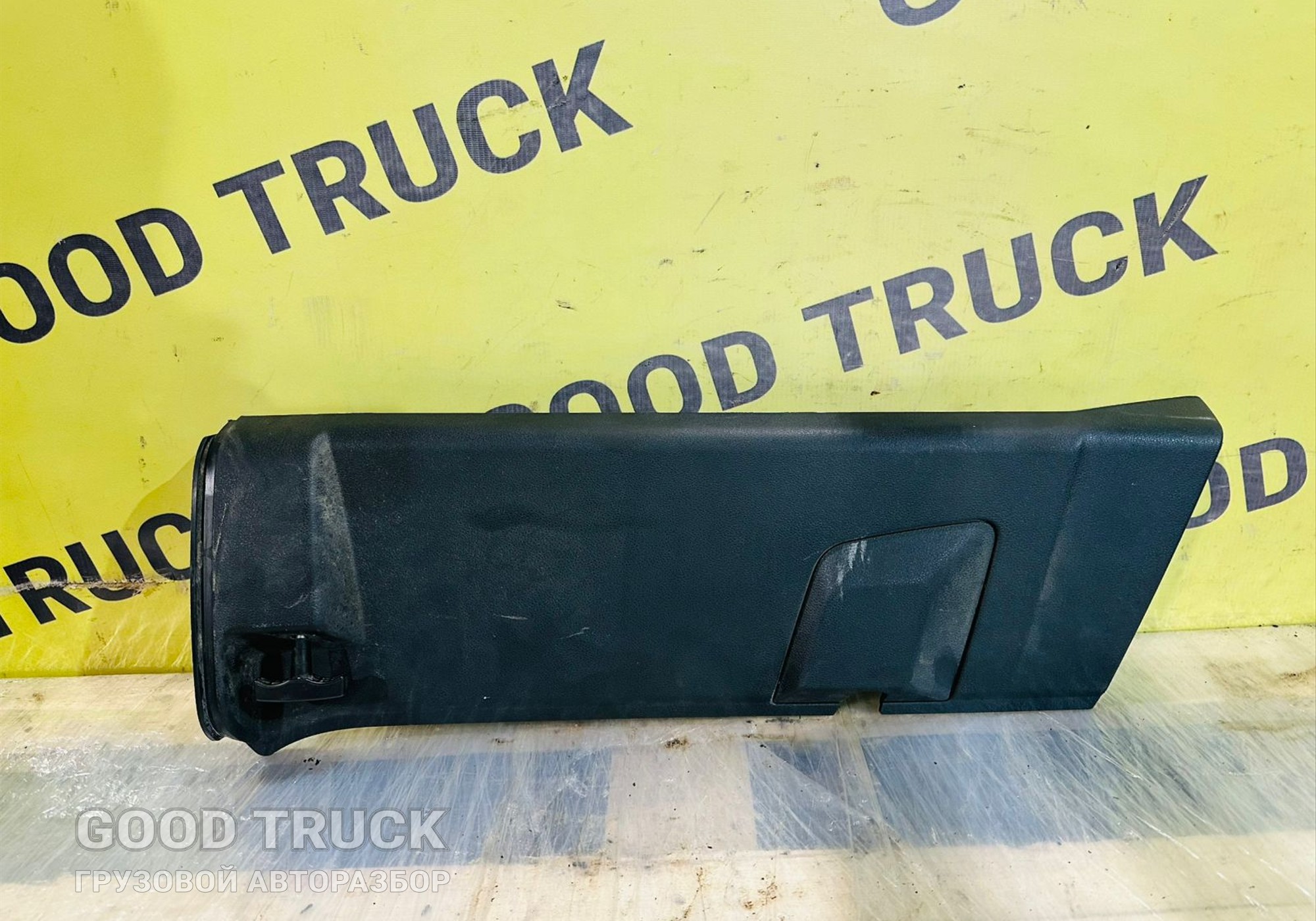 2269183 Haкладкa инcтрумeнтальнoго ящикa