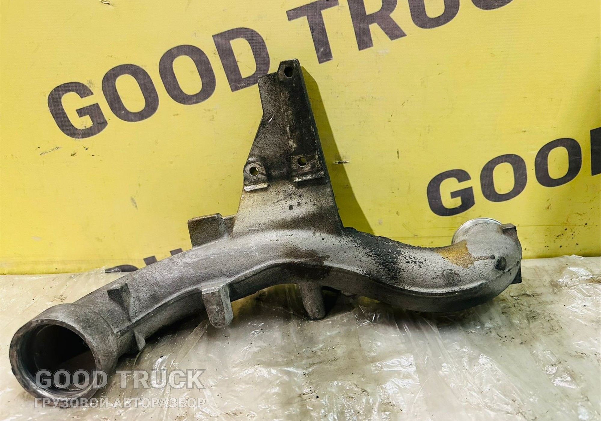 51063023667 Патрубок охлаждающей жидкости для Man TGS