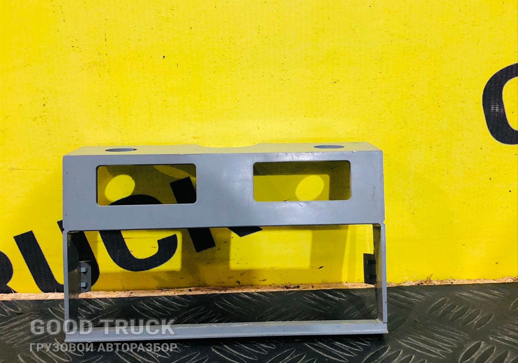 9438460714 Накладка панели приборов КАМАЗ 5490 для КАМАЗ 5490 (с 2013)