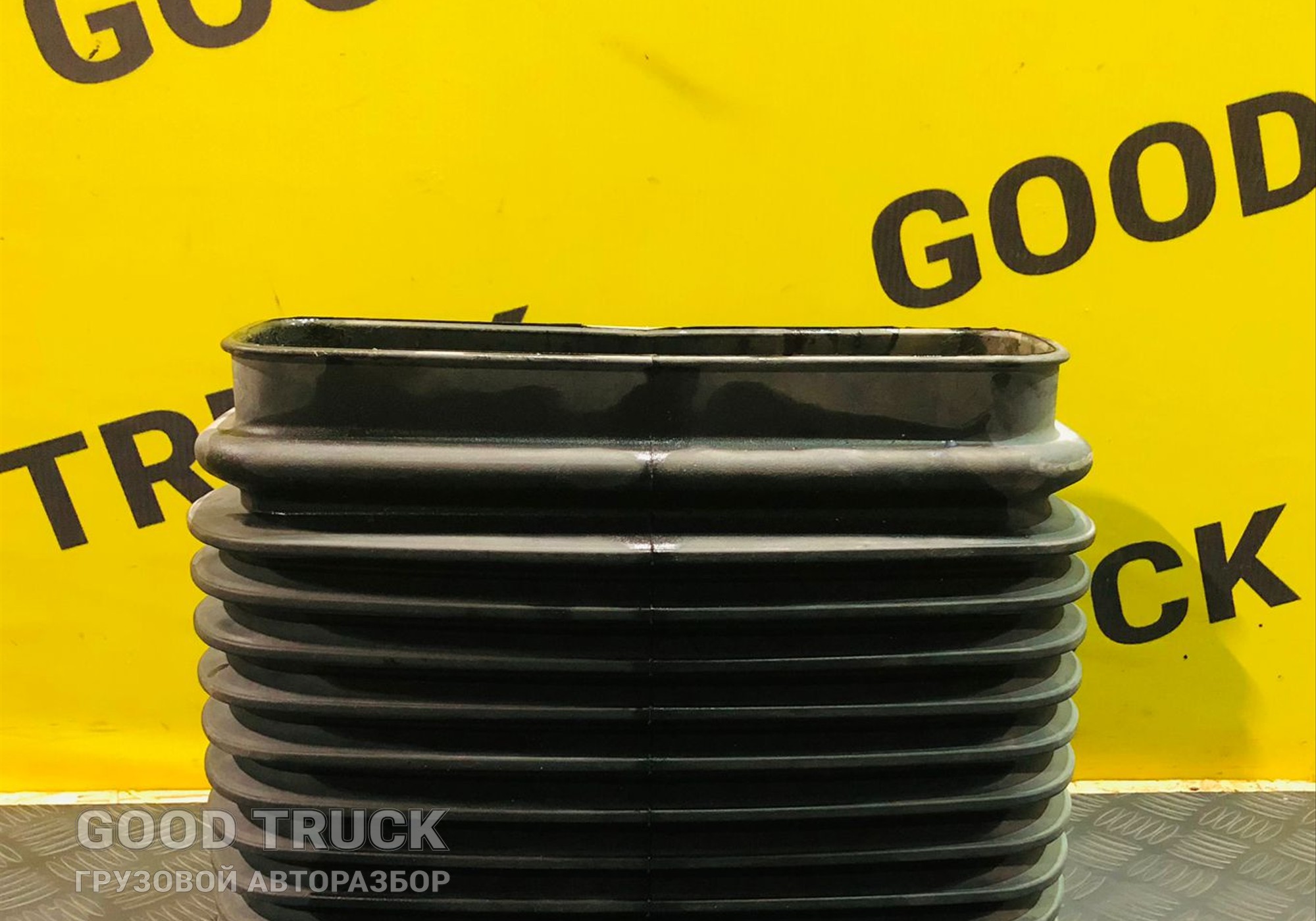 81964200517 Гофра воздухозаборника MAN для Man TGS II (с 2012)