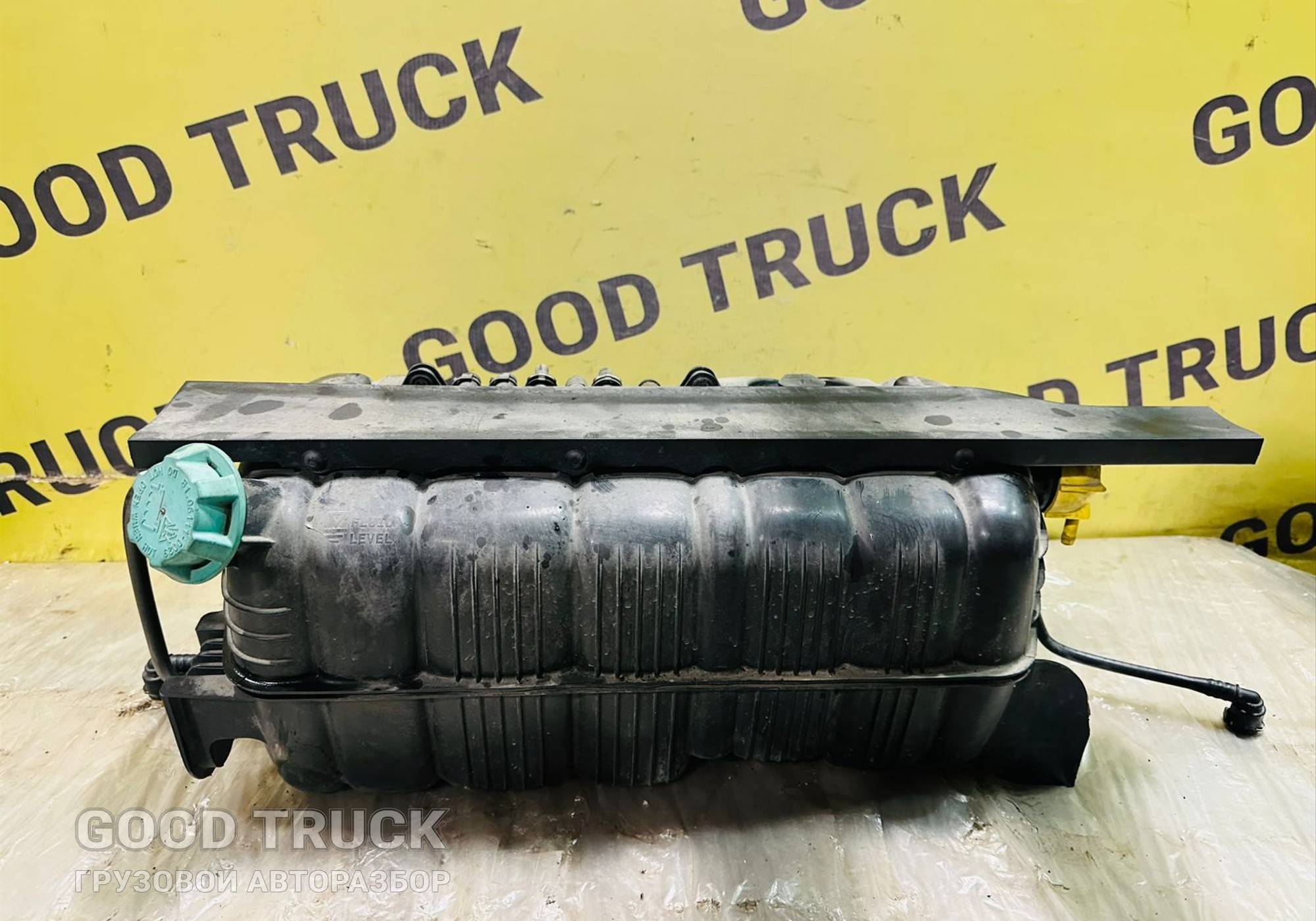 81061026232 Бачок расширительный для Man TGX II (с 2012)