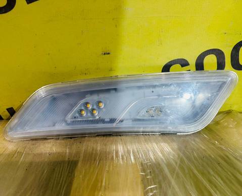 2313445 Плафон внутреннего освещения левый для Daf XG