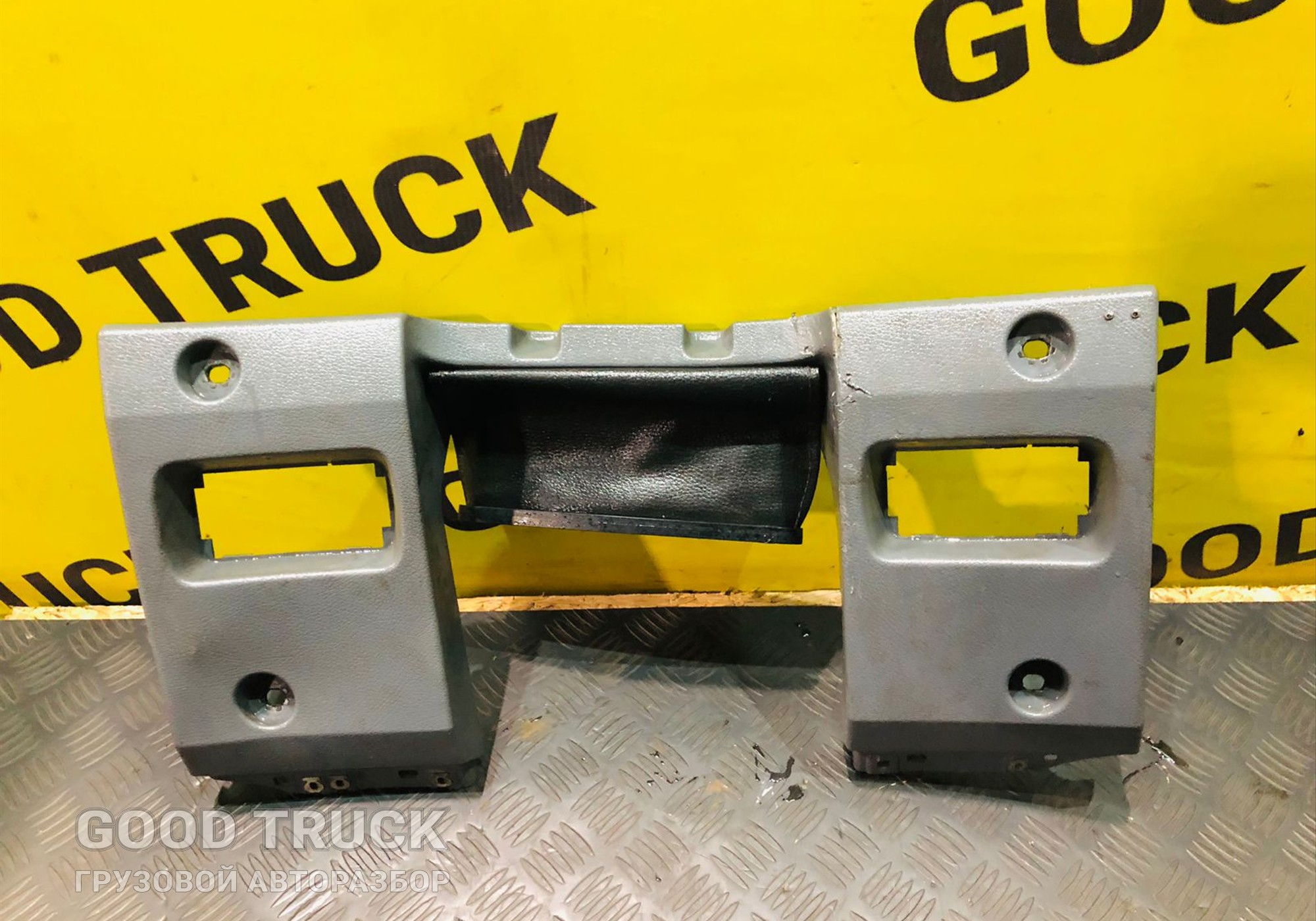 9406800806 Накладка на торпедо КАМАЗ 5490 для КАМАЗ 5490 (с 2013)