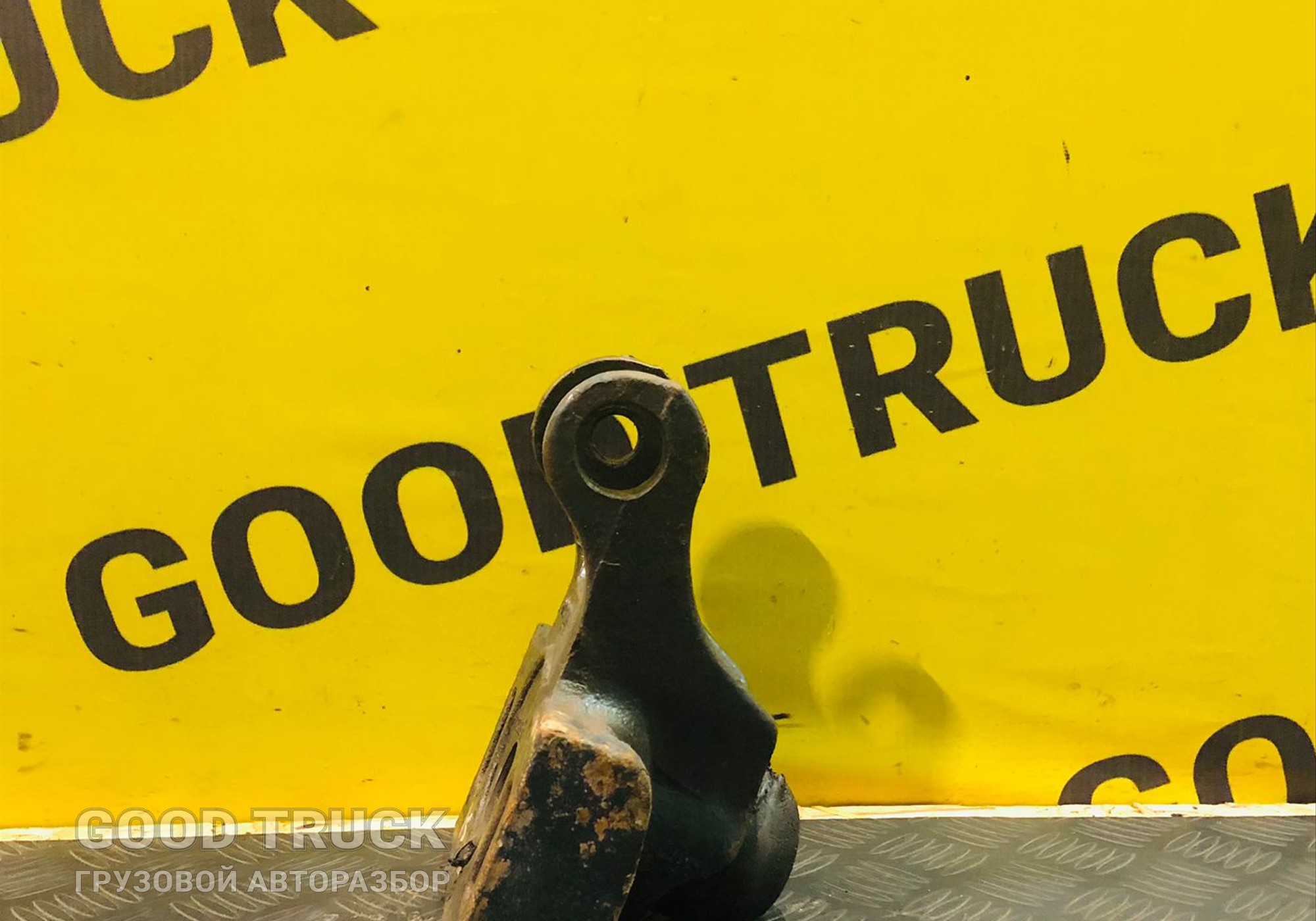 1490090 Кронштейн амортизатора переднего Scania 5-series для Scania 5-series R (с 2004 по 2016)