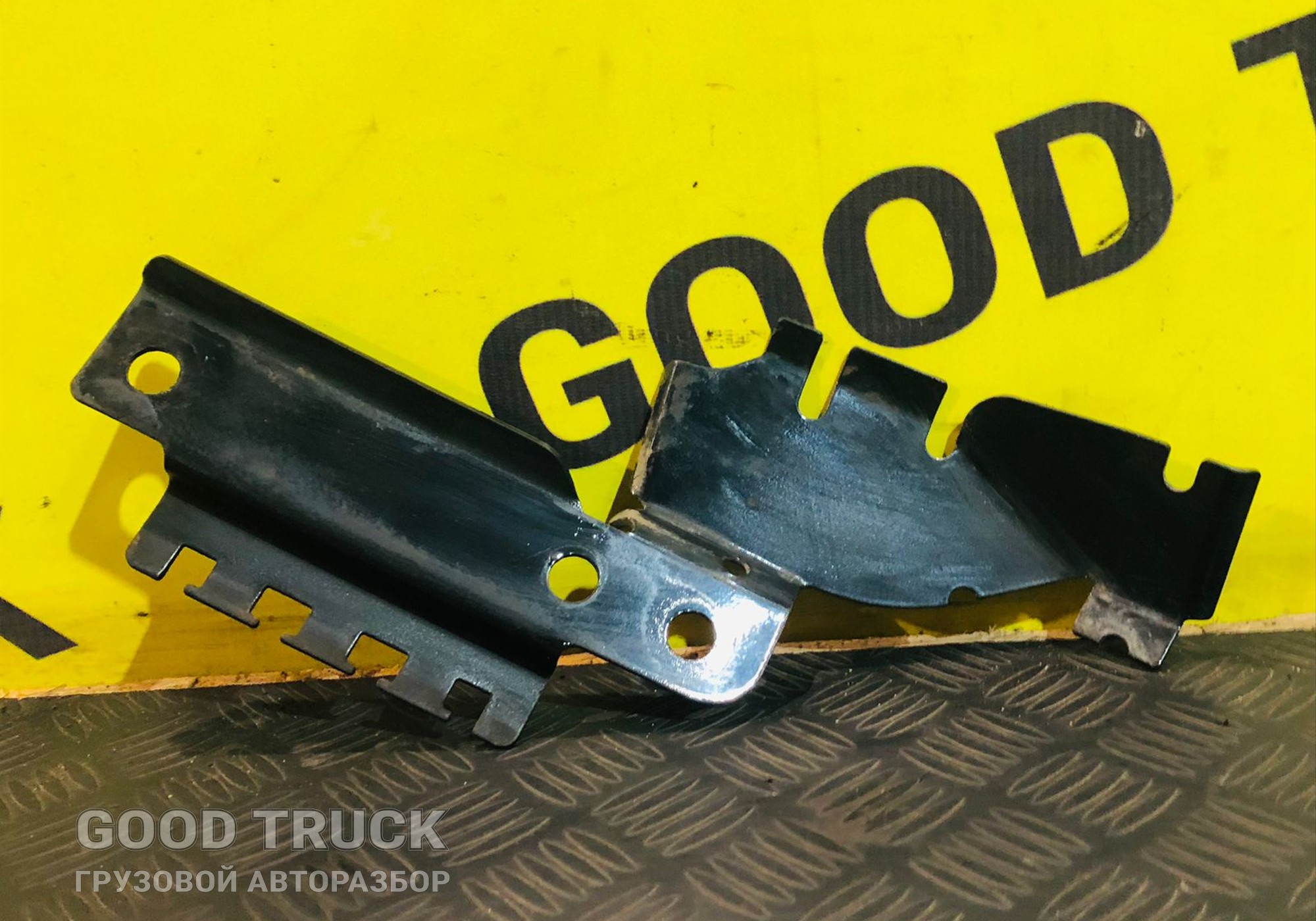 81517150587 Кронштейн тормозных трубок MAN TGX для Man TGX