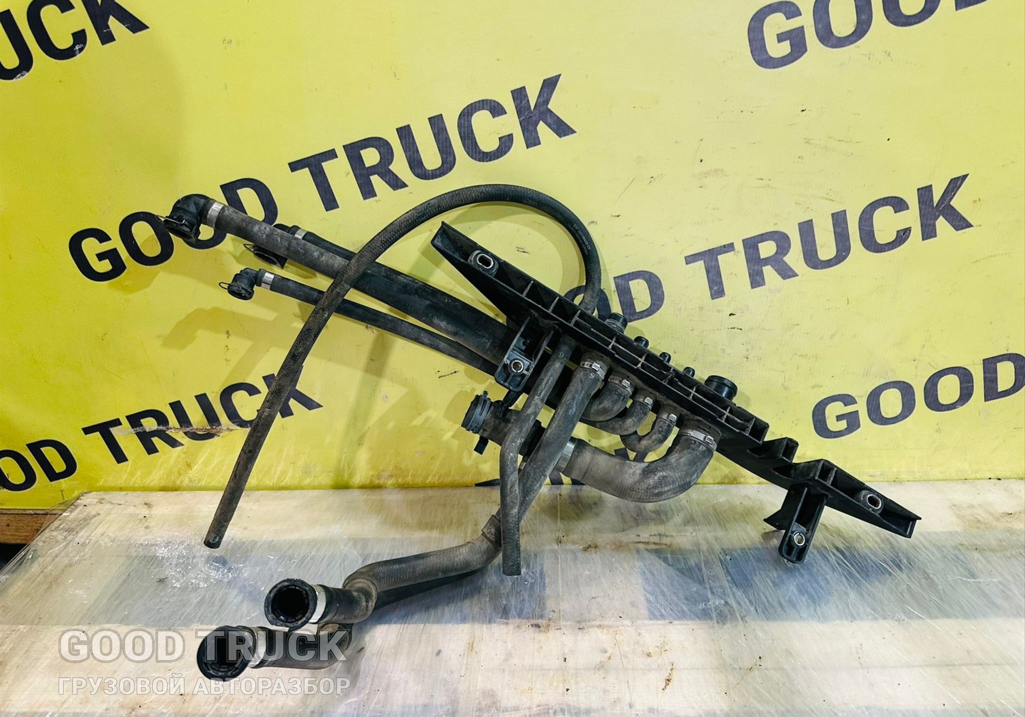 2182094 Патрубок системы охлаждения для Daf XF