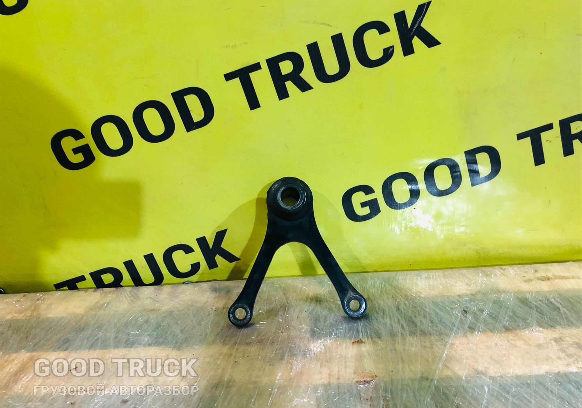 81417205358 Кронштейн цилиндра подъема кабины для Man