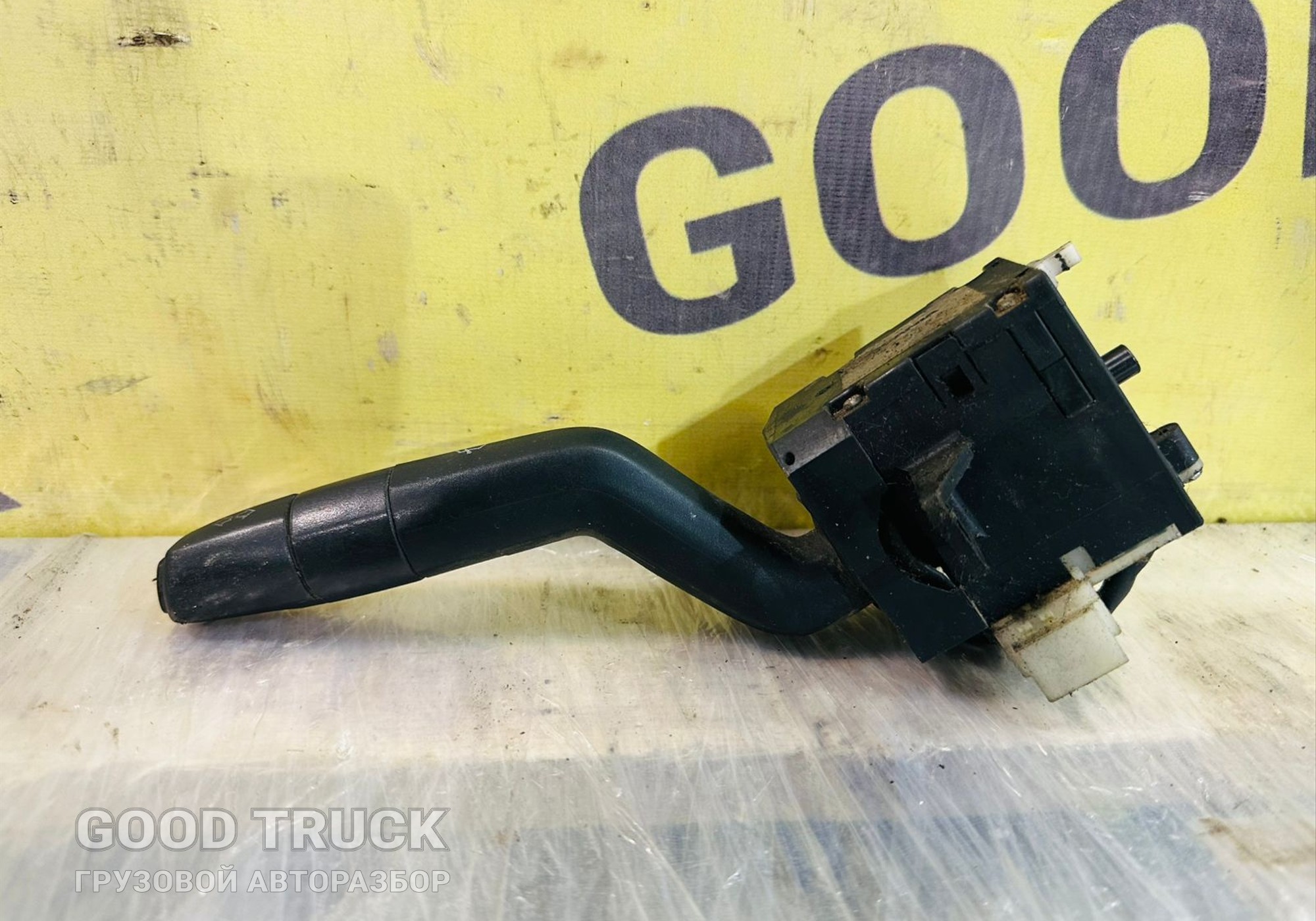 1542529 Переключатель поворотов подрулевой для Scania 5-series