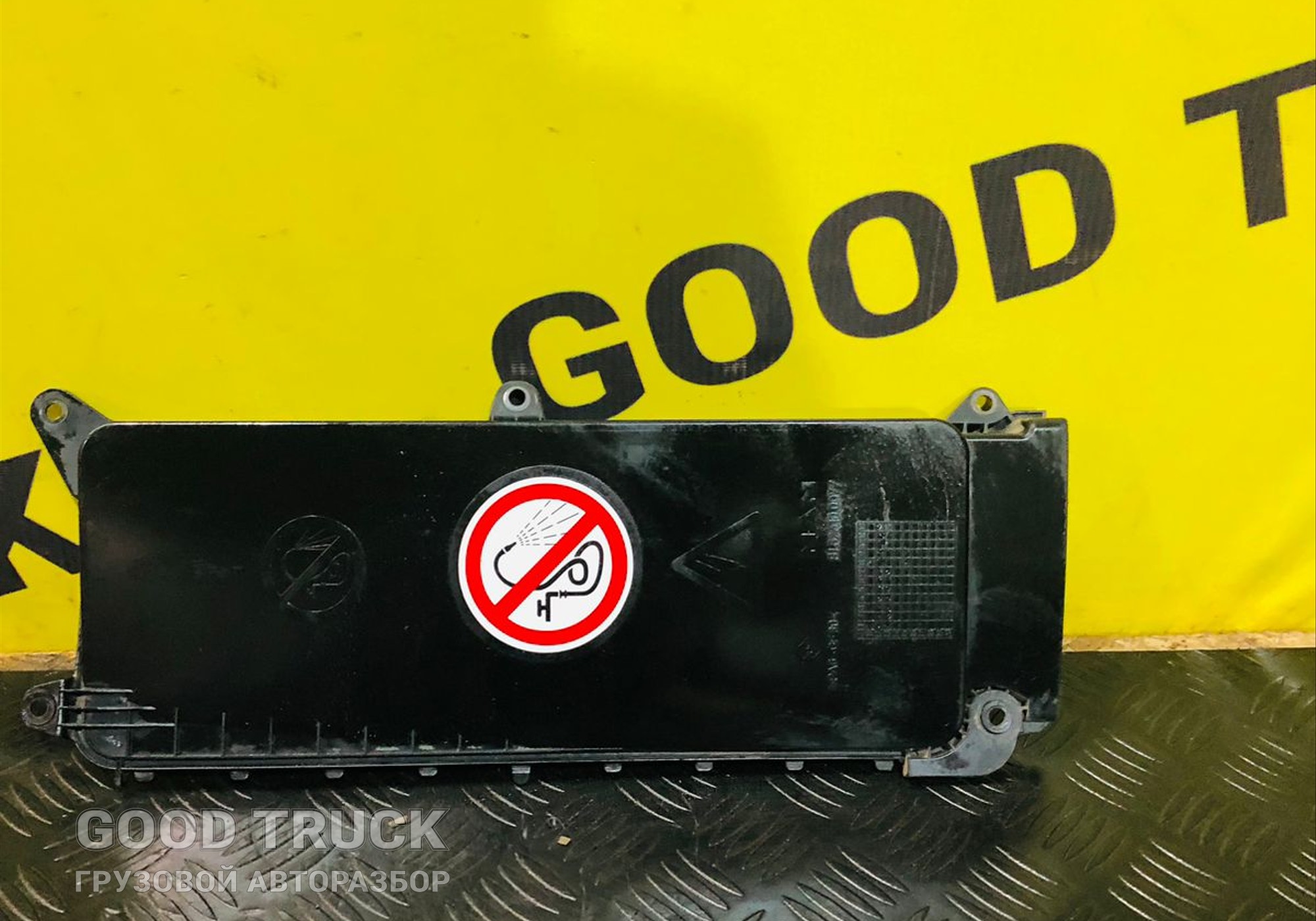 81624100077 Крышка блока предохранителей Man TGX для Man TGX I (с 2007)