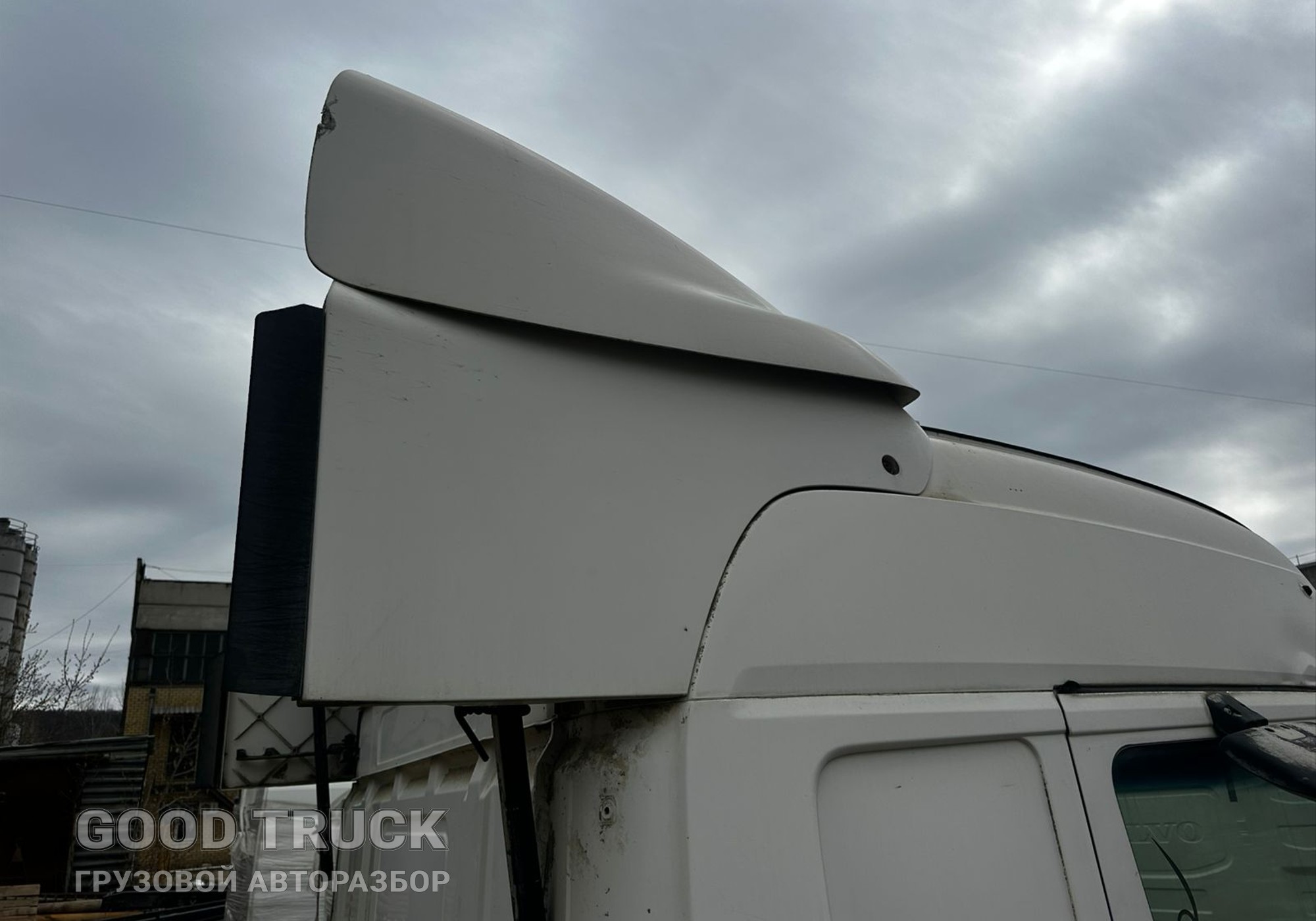 1497725 Спойлер кабины верхний (правый) для Scania 5-series R (с 2004 по 2016)