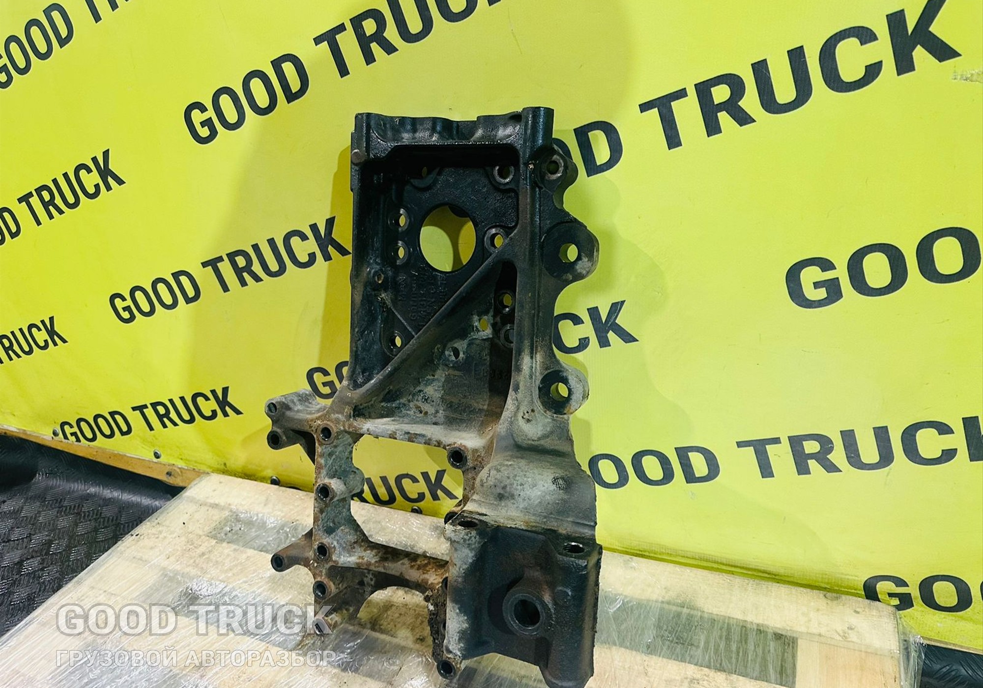 81413133013 Кронштейн рессоры передний левый для Man TGS I (с 2007)