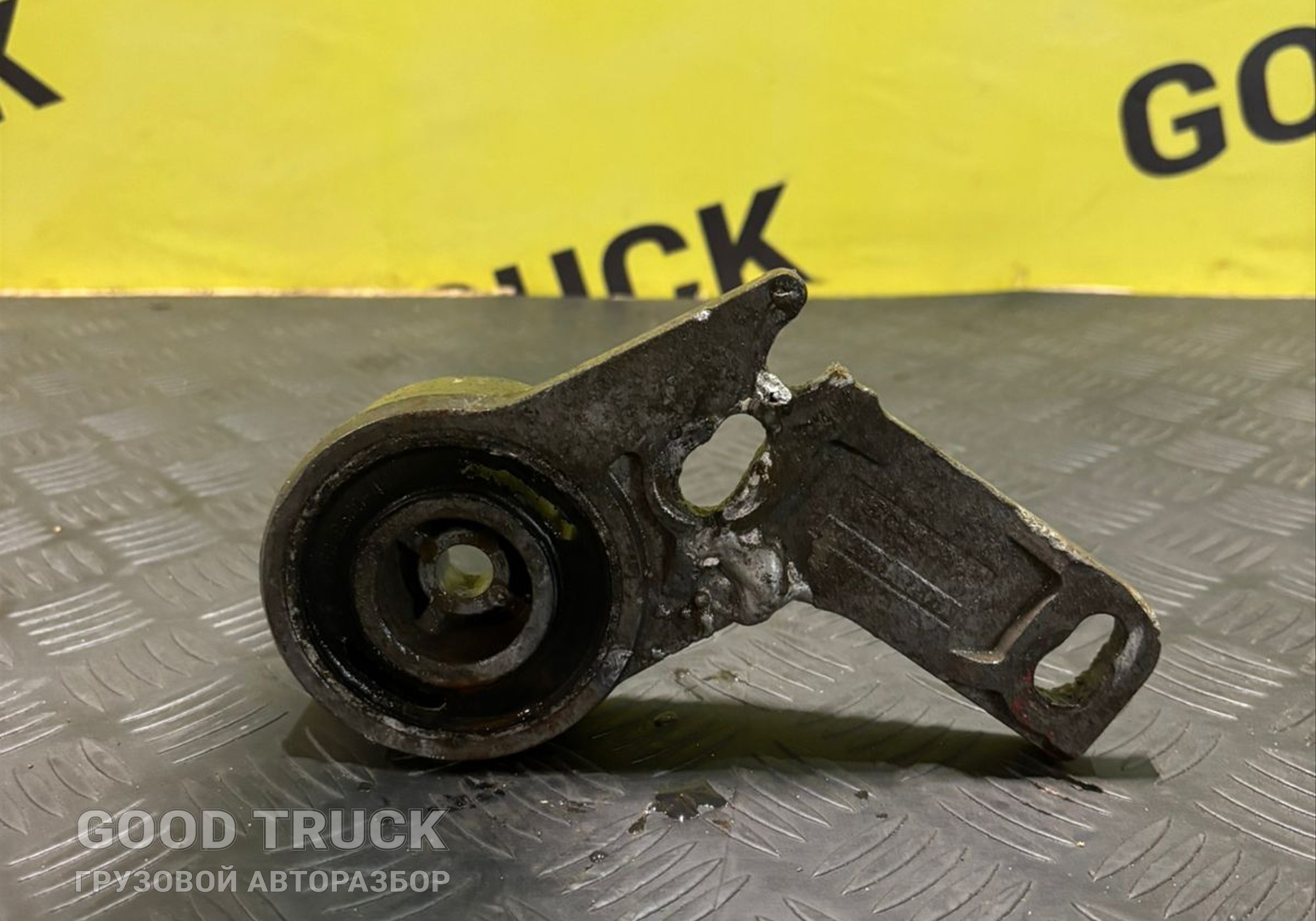 1492746 Кронштейн радиатора для Scania 5-series R (с 2004 по 2016)