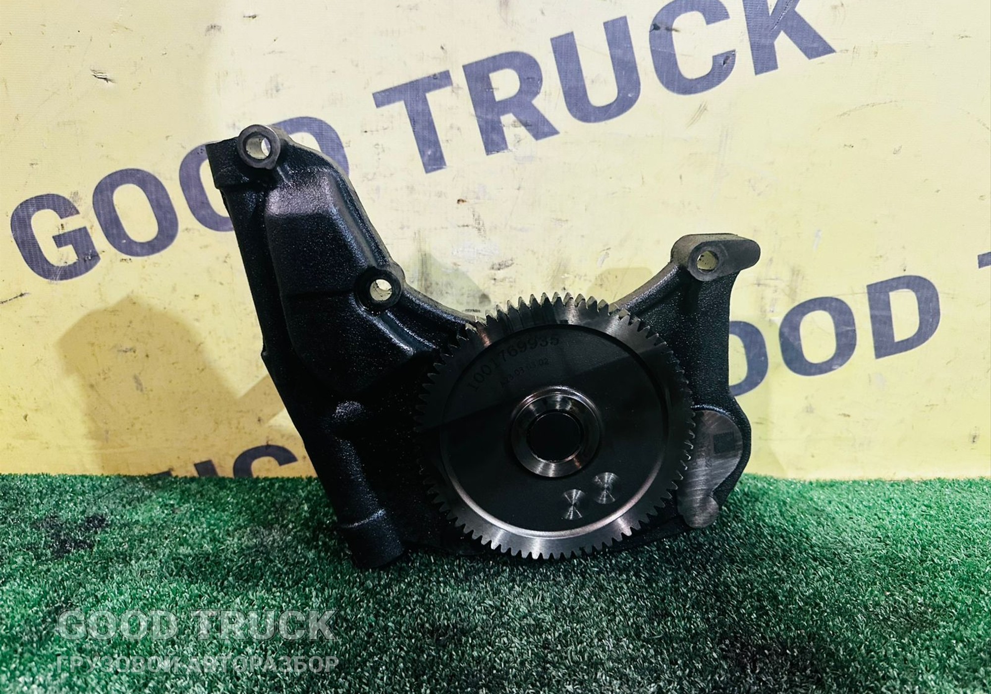 1001769935 Насос масляный для Shacman F3000