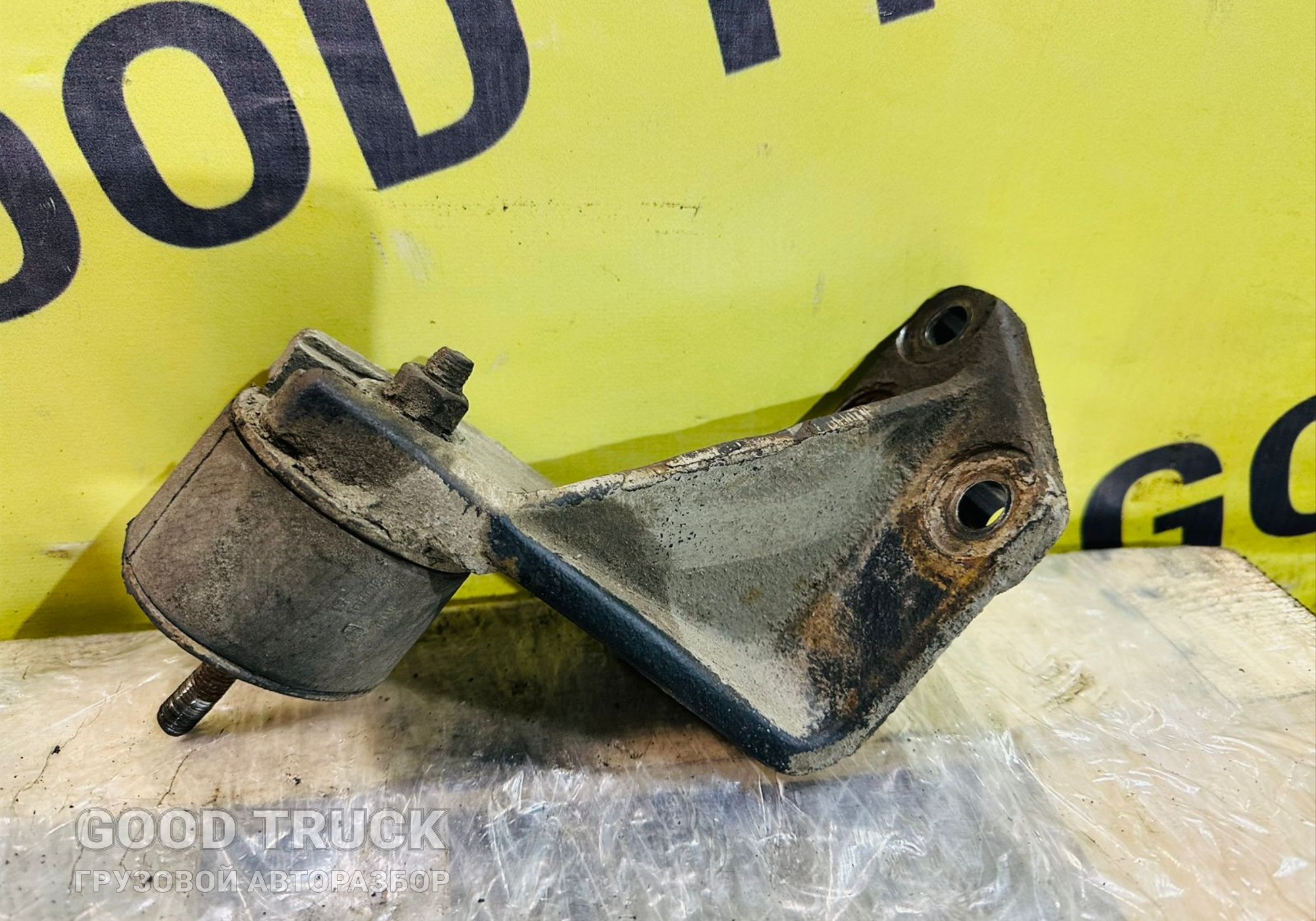 54901001172 Кронштейн опоры кпп правый для КАМАЗ 5490 (с 2013)