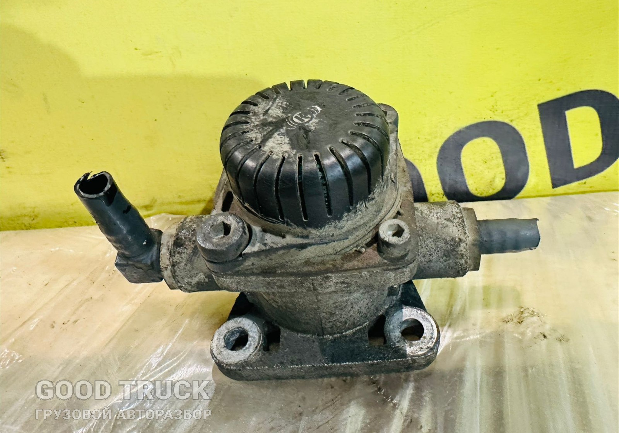 1927394 Клапан ускорительный для Renault Magnum