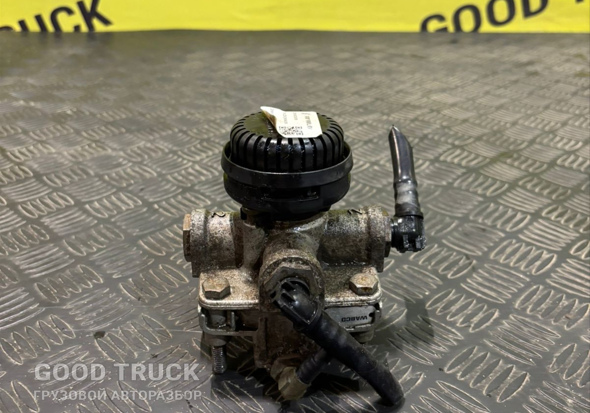 DZ95259360105 Клапан тормозной ускорительный для Shacman X6000 (с 2020)