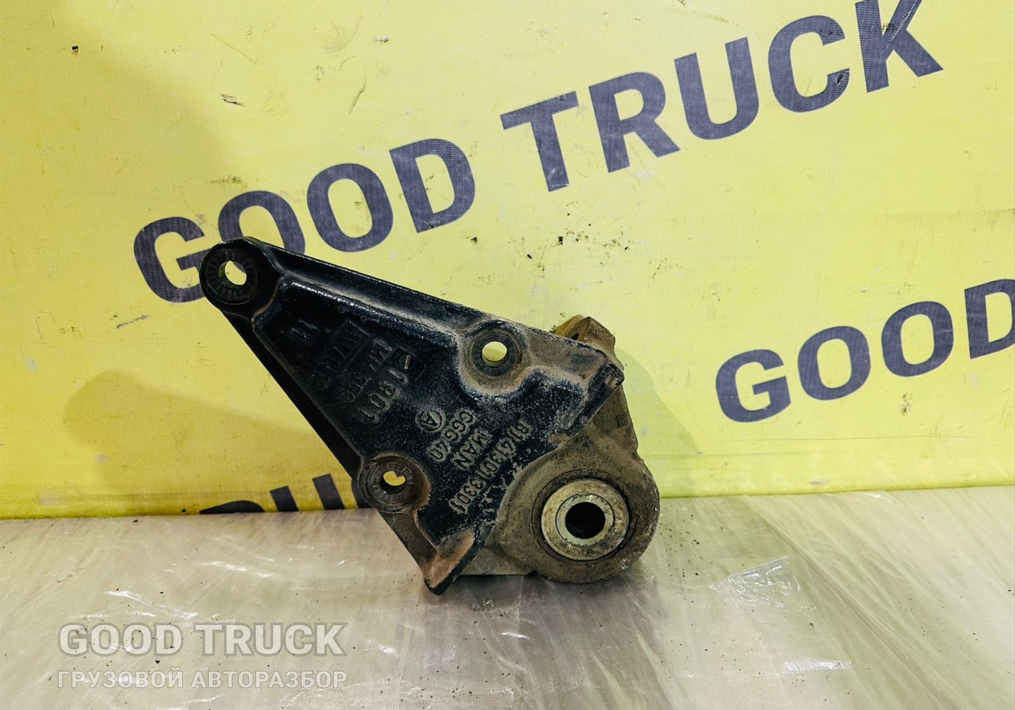 81413013301 Кронштейн передней рессоры для Man TGS II (с 2012)