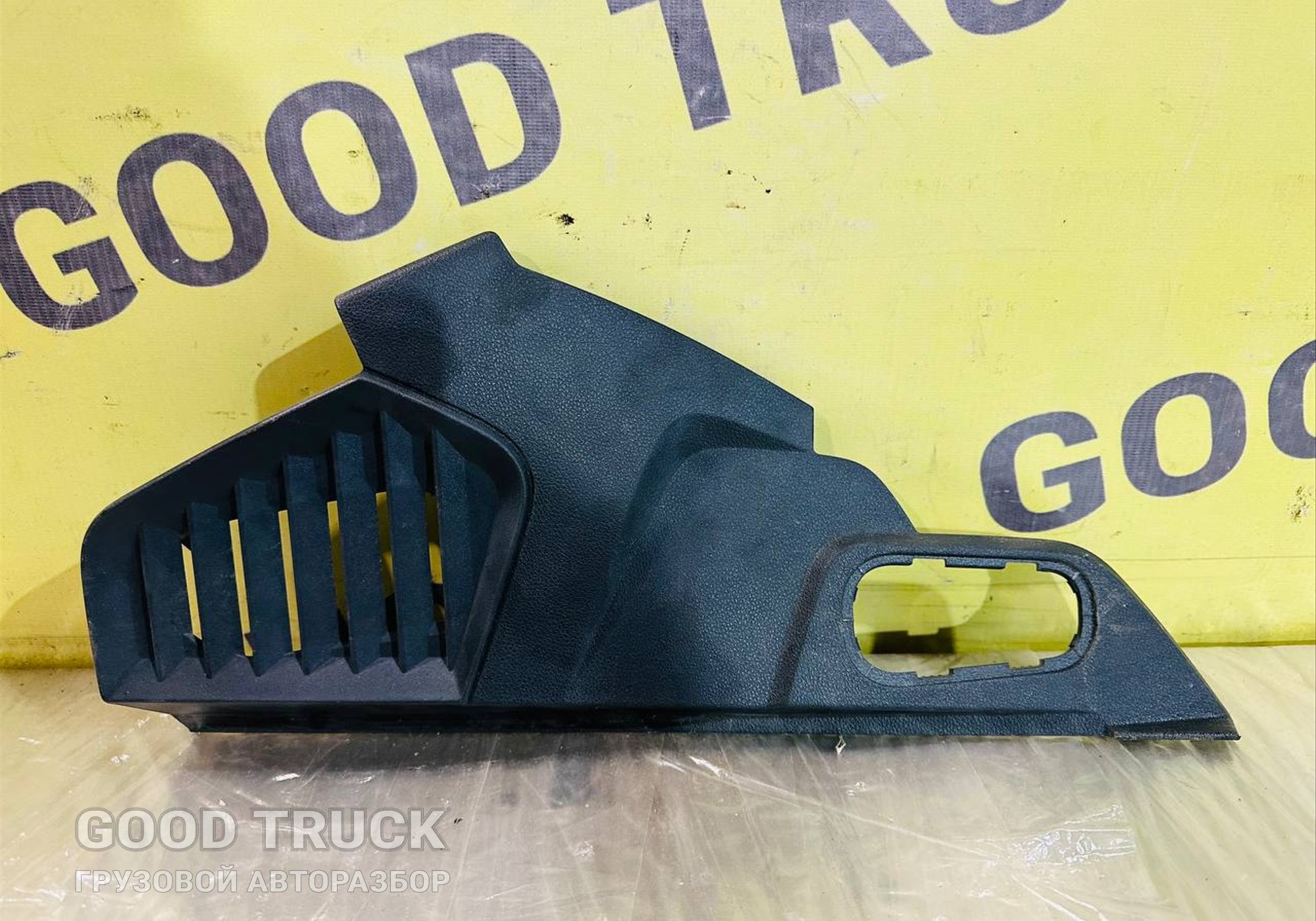 2328715 Передняя панель салона для Daf XF