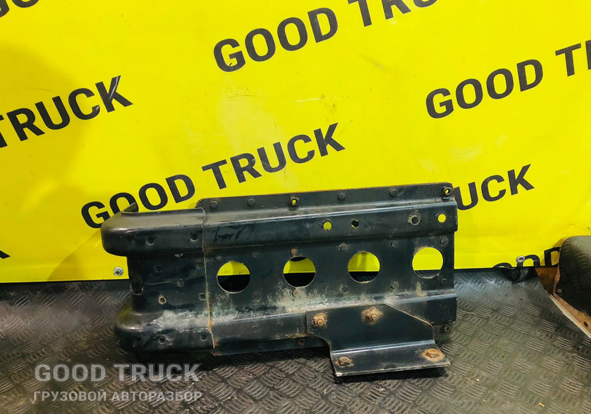 81612435453 Кронштейн переднего крыла для Man TGS