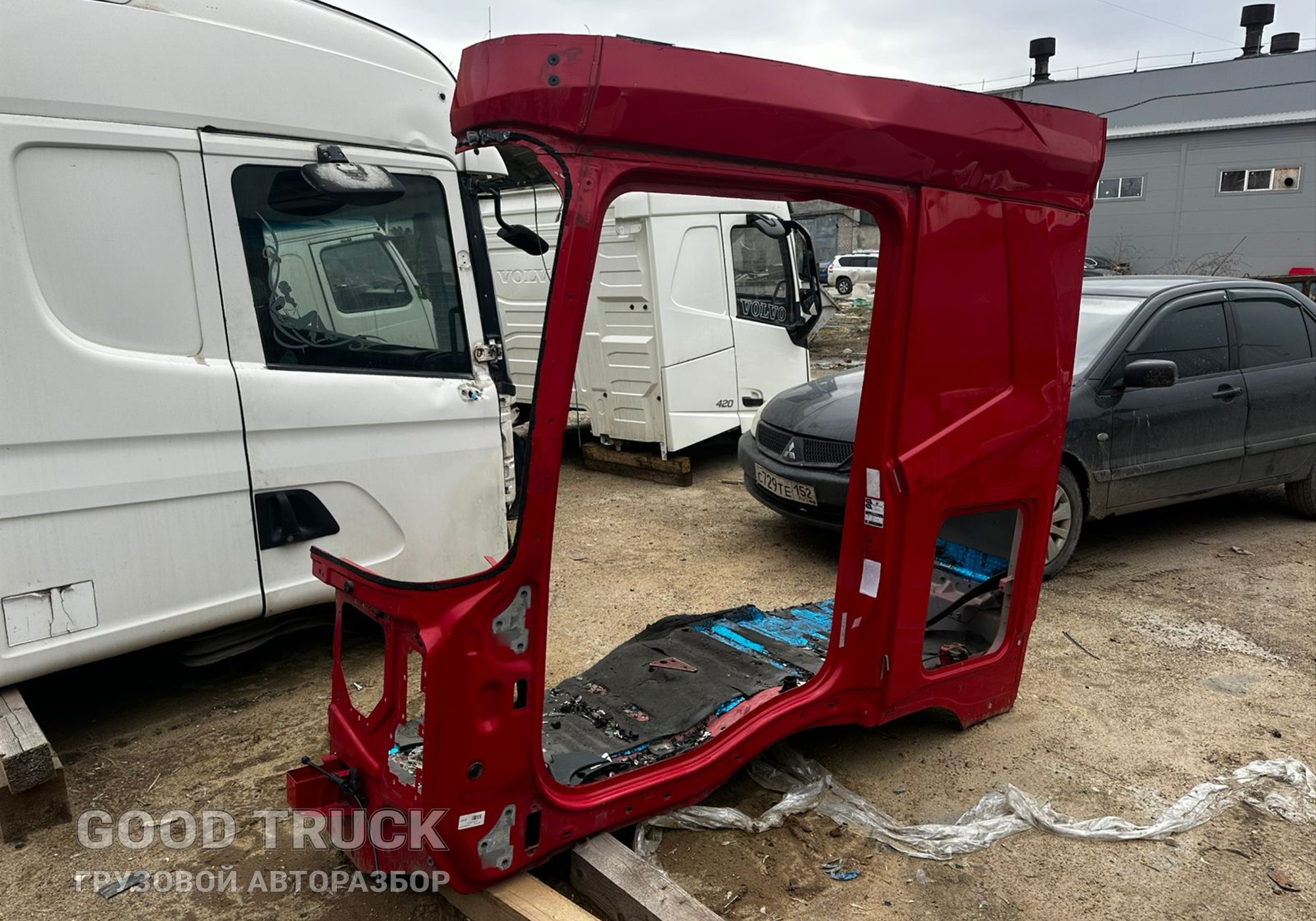 111111 Четверть кабины (водительская сторона) для Daf XG+