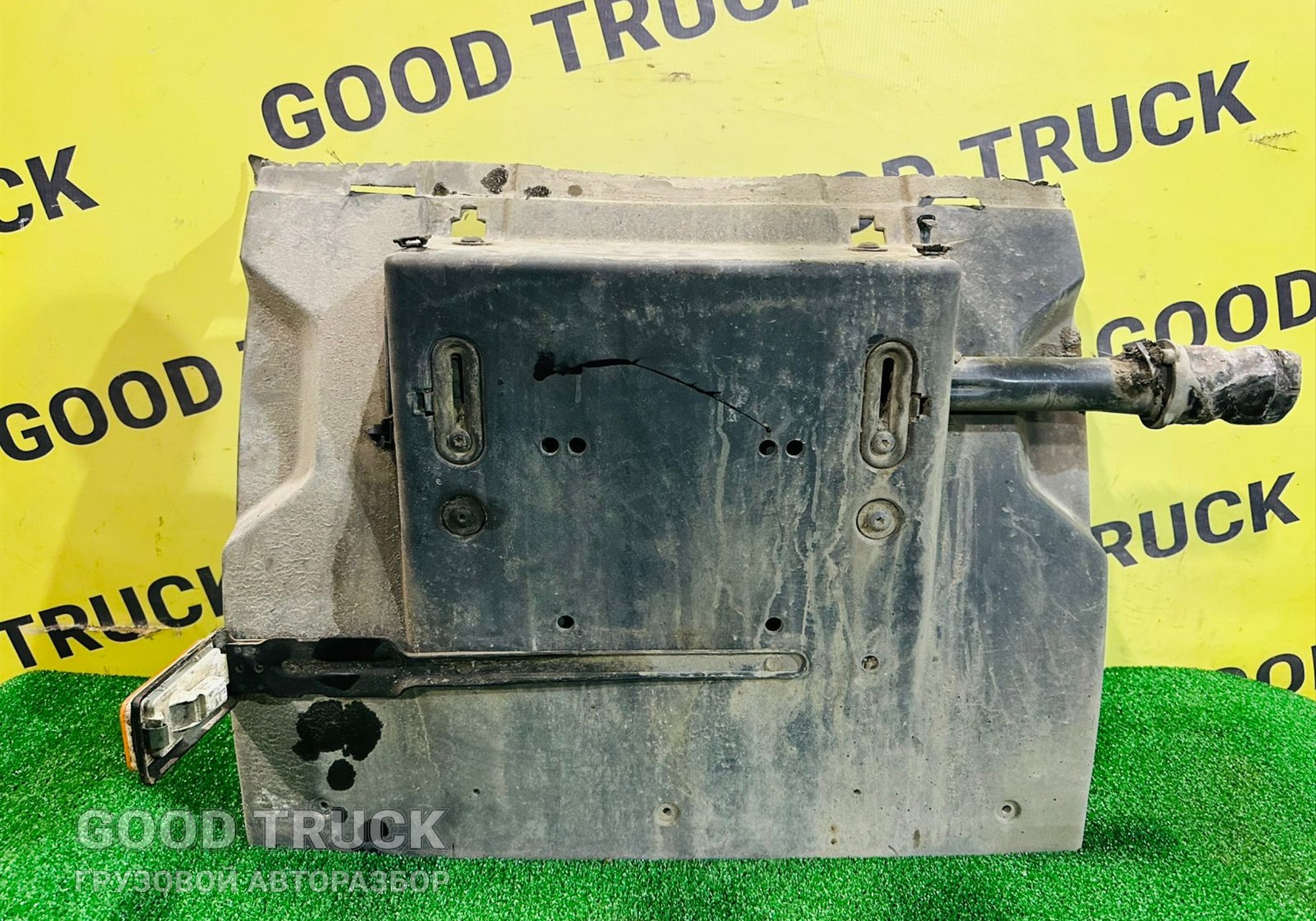 21094391 Крыло заднее левое