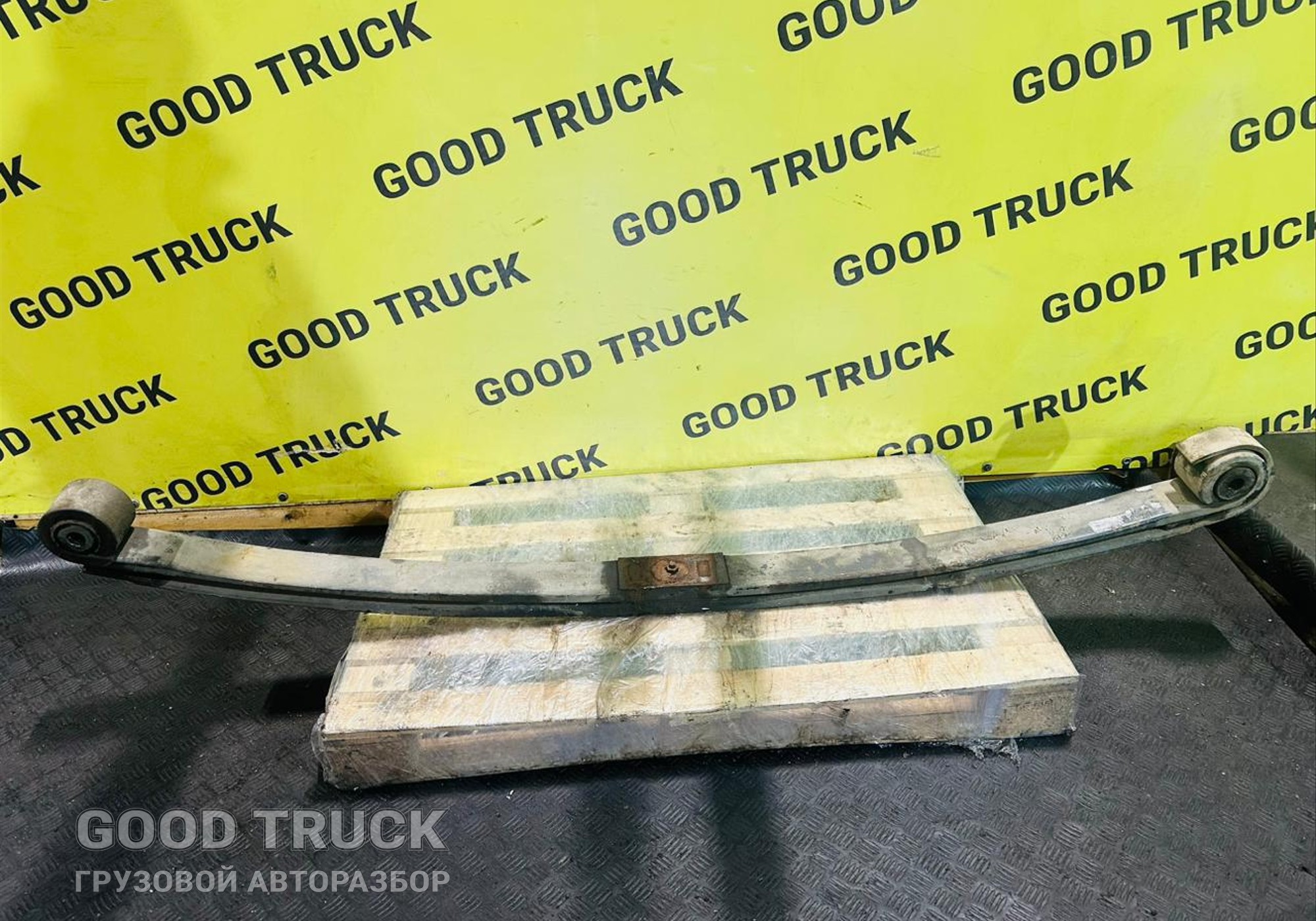 1381683 Рессора передняя