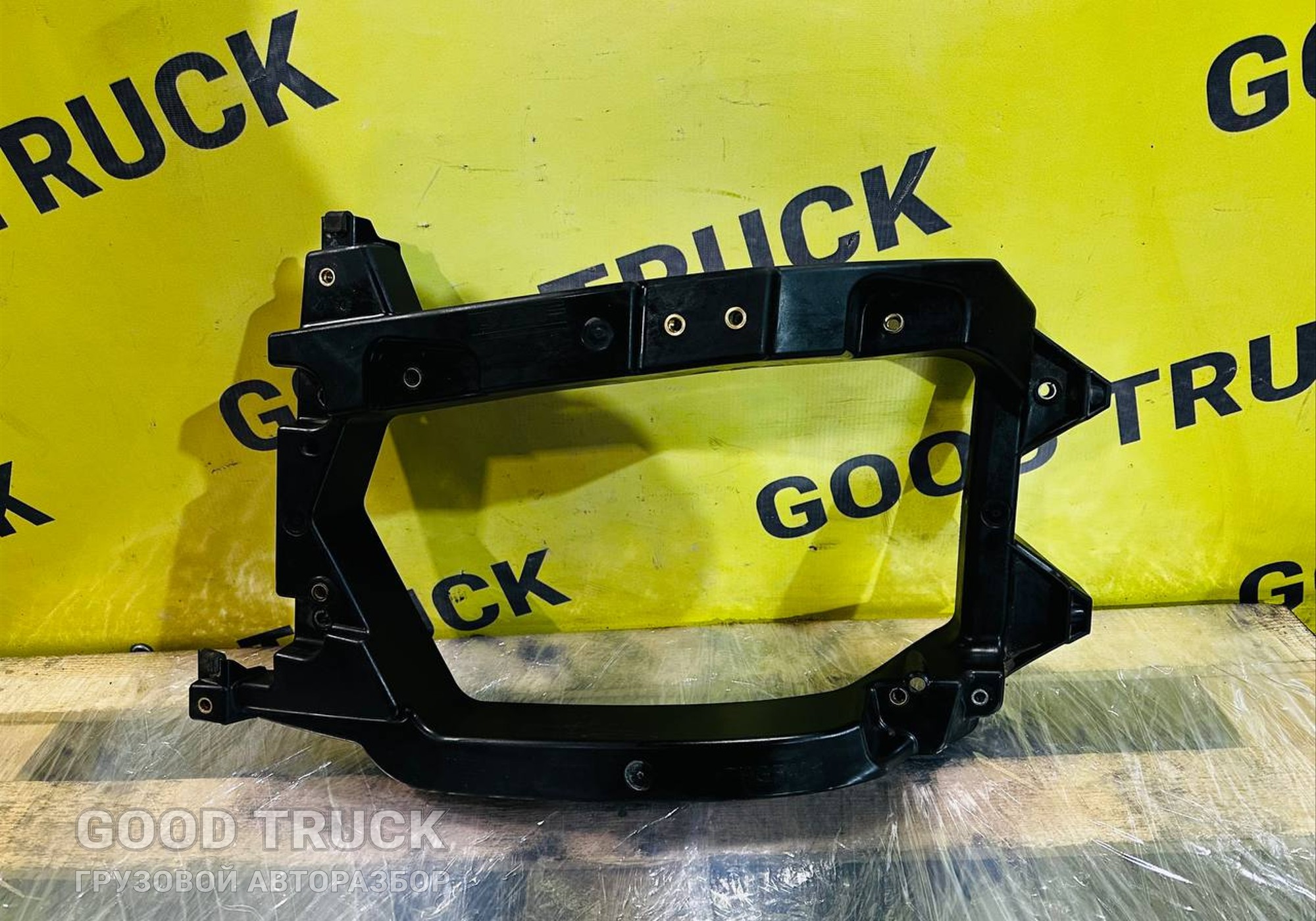 2240686 Кронштейн крепления фары левый для Daf