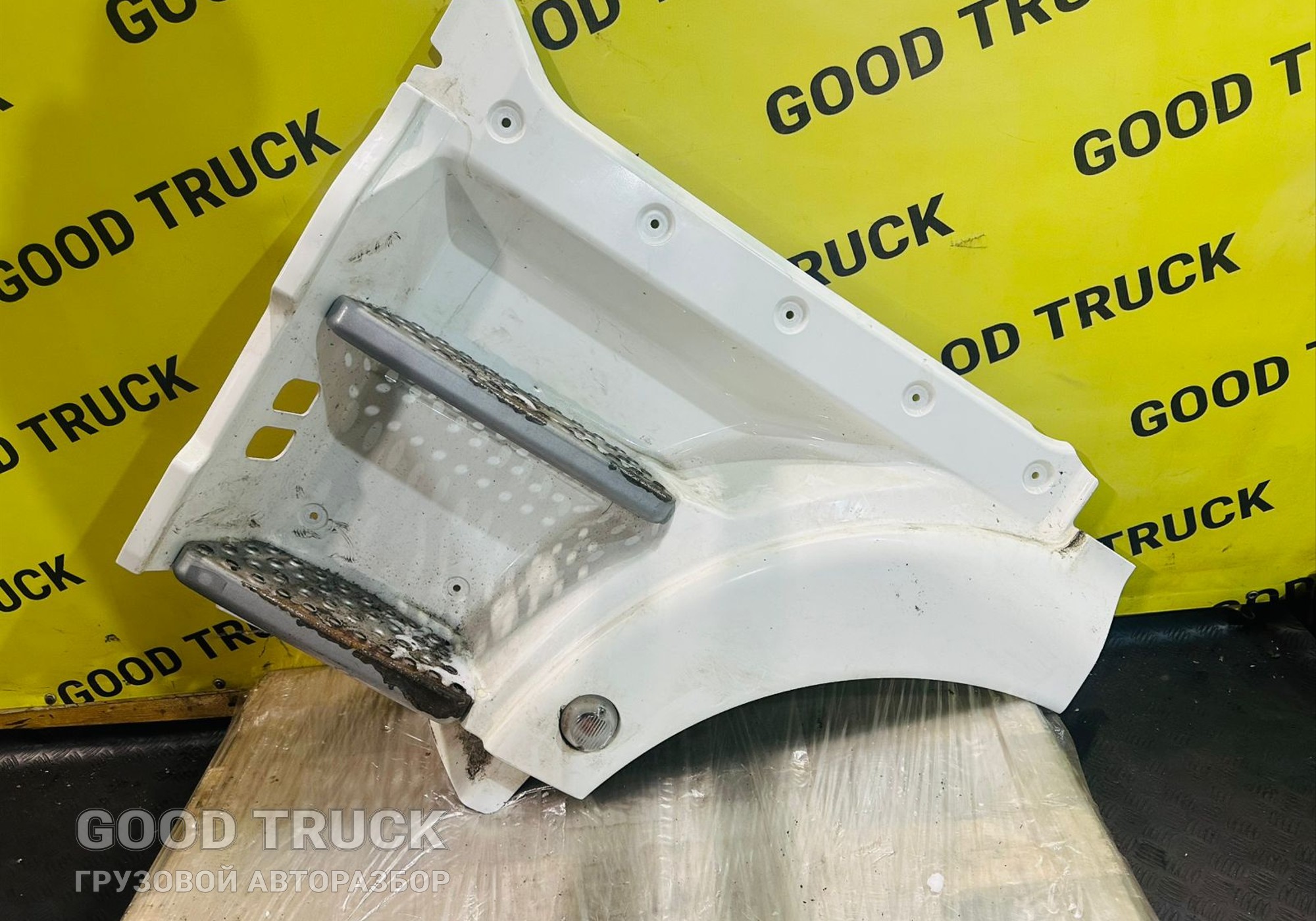 81615100921 Корпус подножки левый для Man TGX I (с 2007)