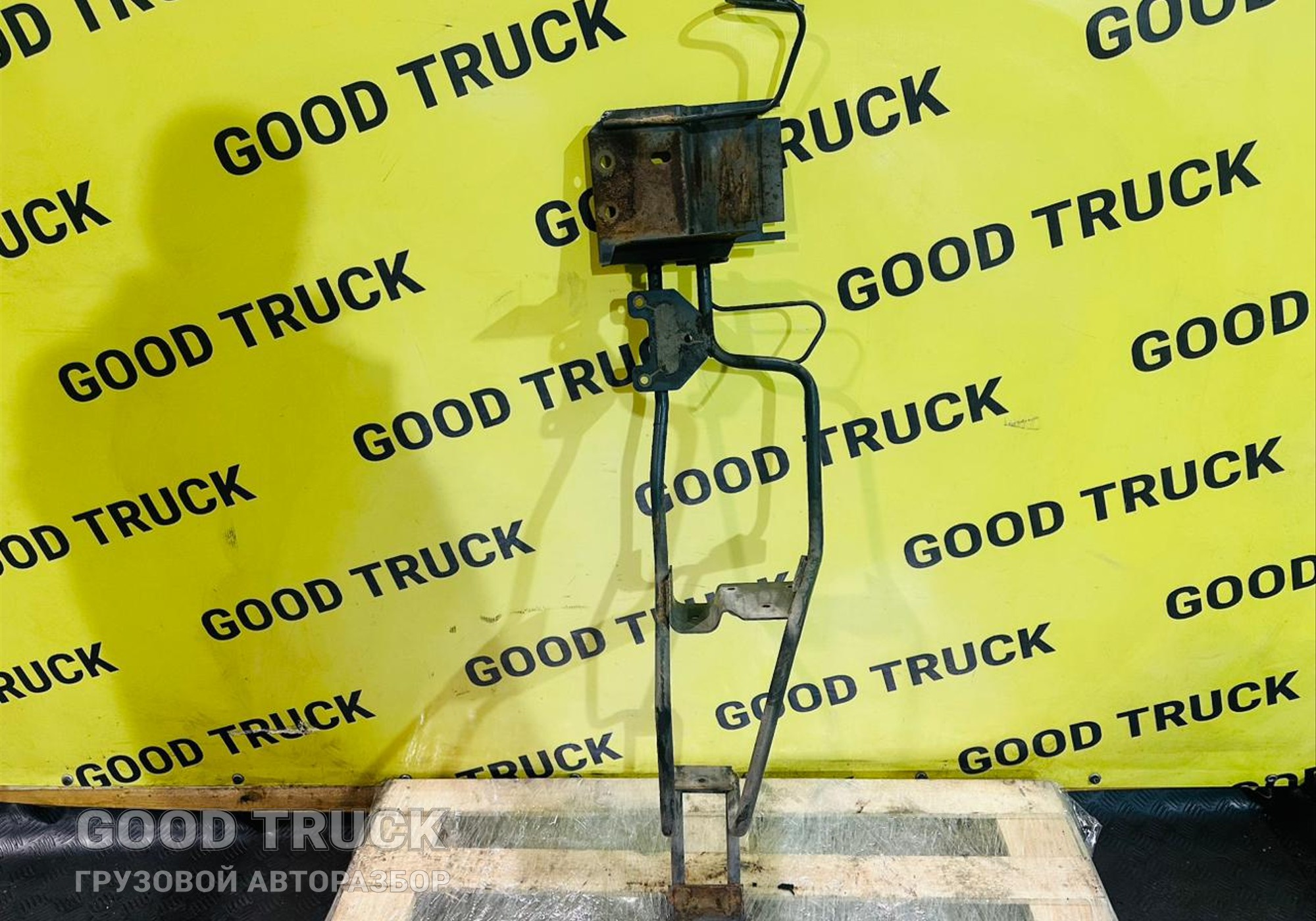 1892113 Кронштейн кранов для Daf XF105 (с 2005)