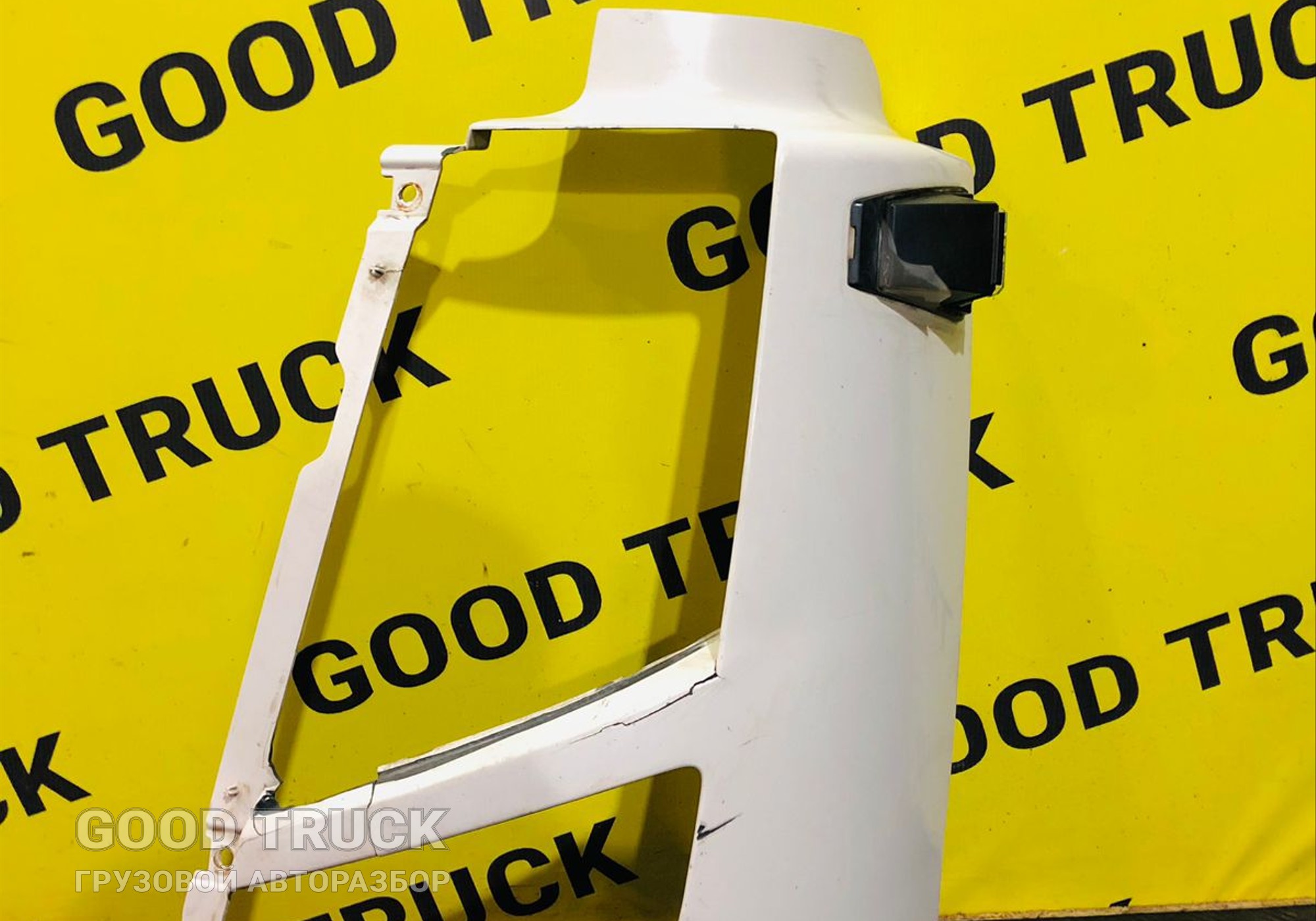 82076158 Облицовка фары лефой для Volvo для Volvo FH 4 (с 2012)