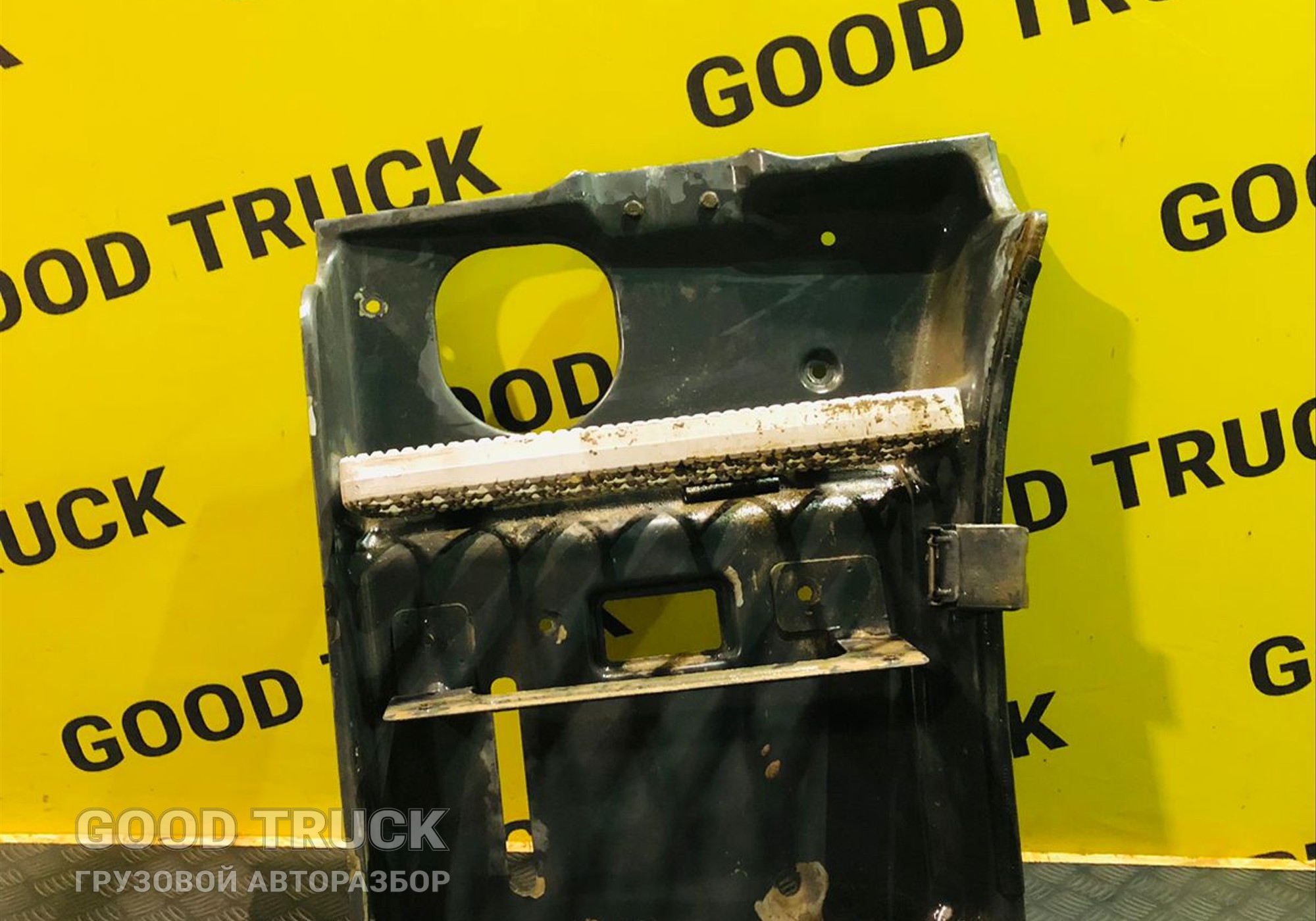 1854227 Корпус подножек левый Scania 5-series для Scania 5-series R (с 2004 по 2016)