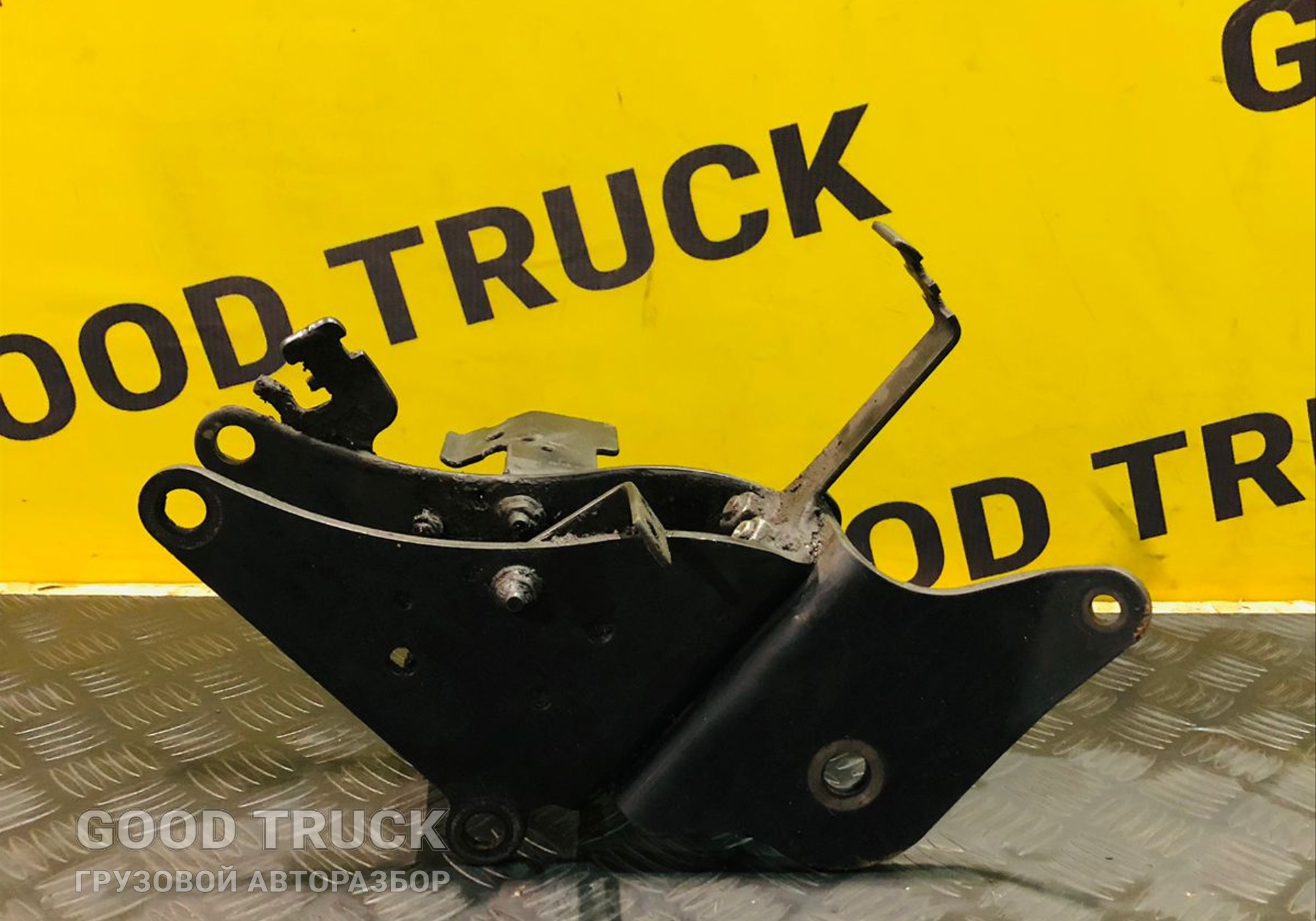 85417205025 Кронштейн торсиона кабины левый Man TGS II для Man TGX