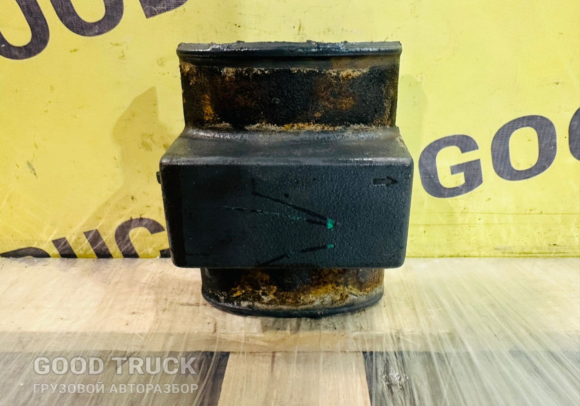 1896605 Проставка моста заднего для Daf XF106