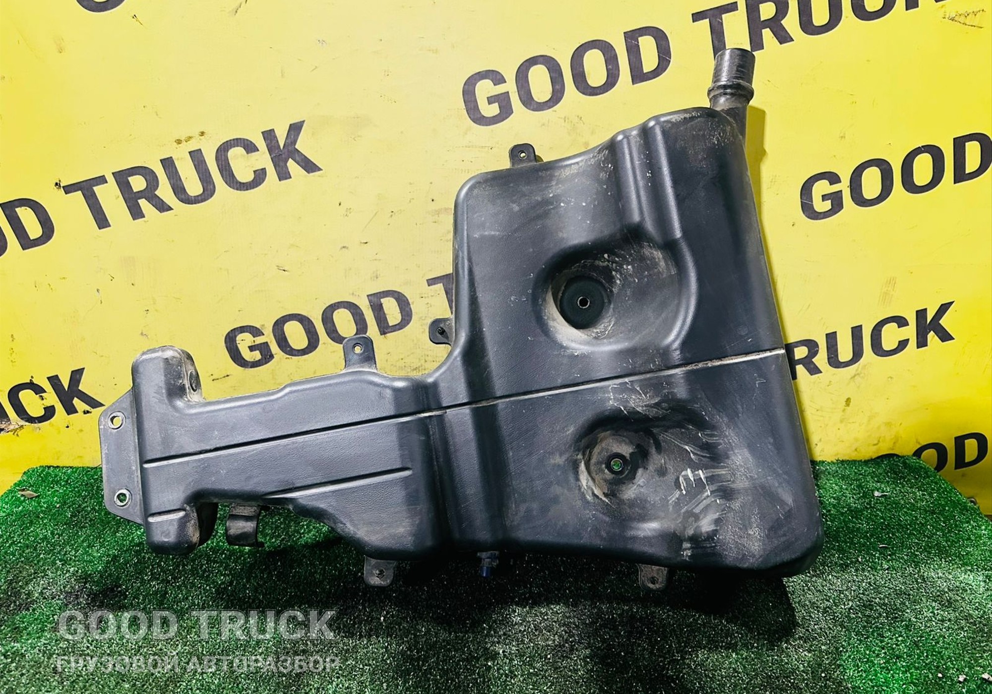 2046541 Бачок омывателя лобового стекла для Daf XF106 (с 2012)