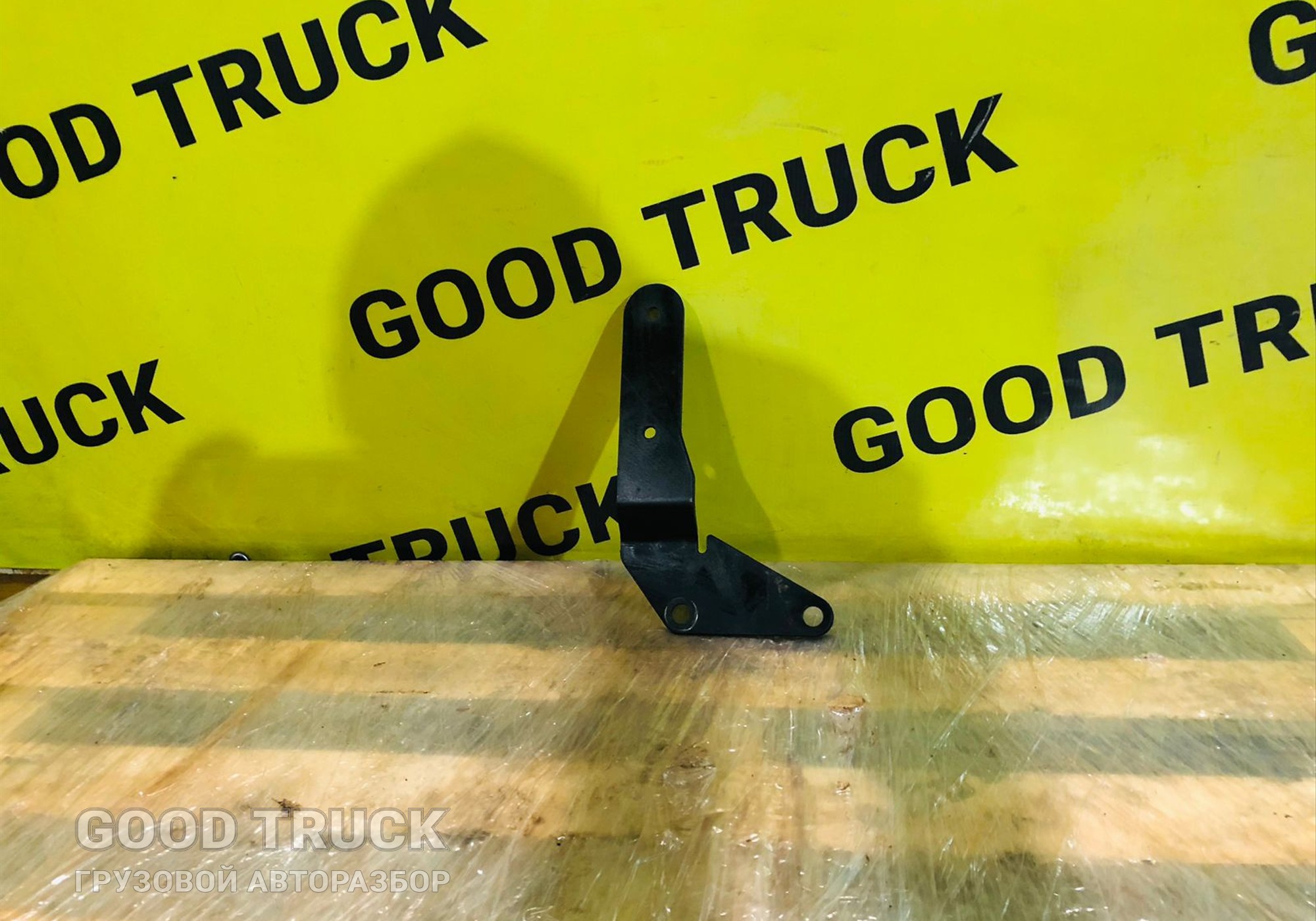 81192400064 Кронштейн шумоизоляции двигателя для Man