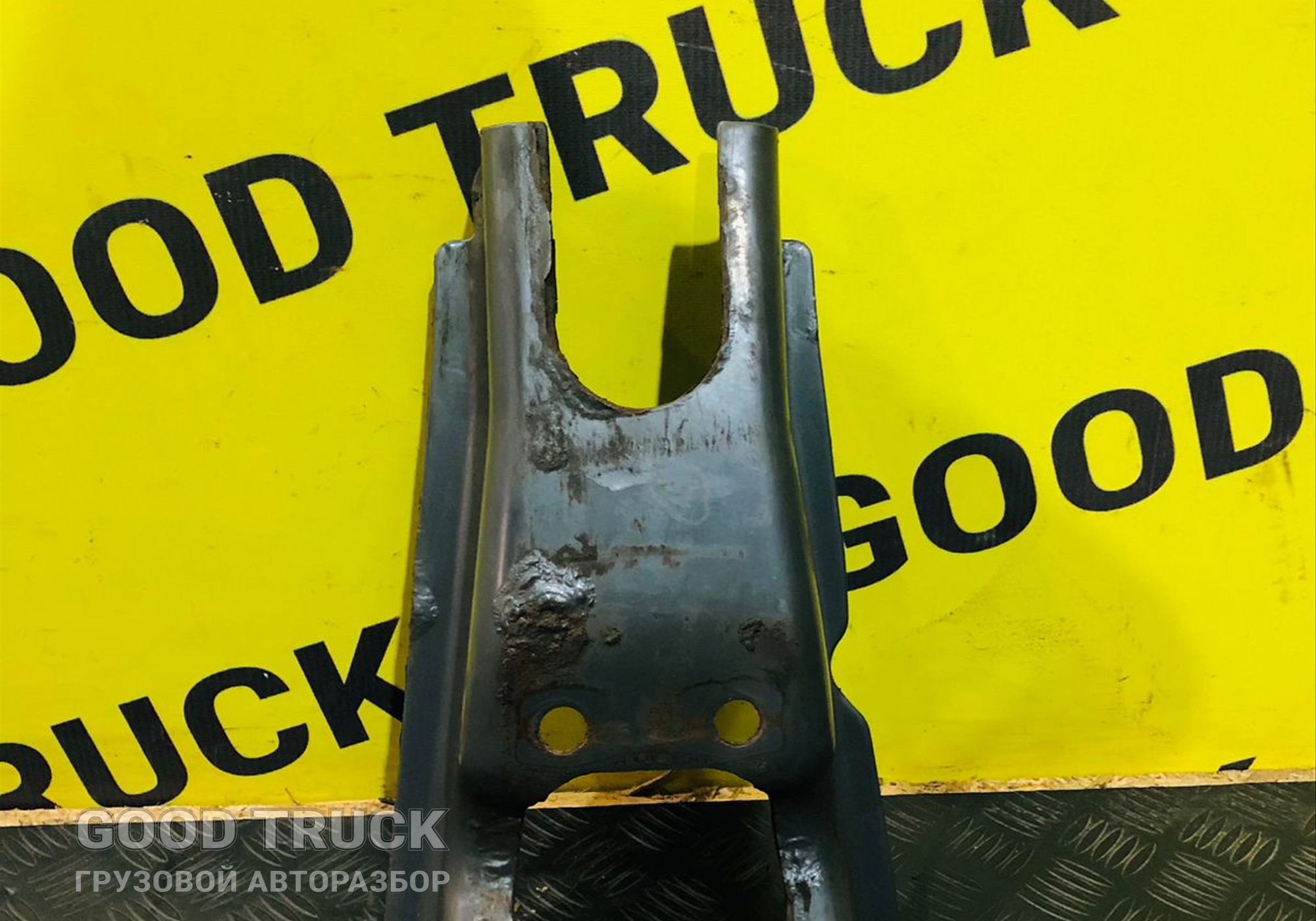 21507833 Кронштейн амортизатора переднего Volvo FH для Volvo FH 3 (с 2008 по 2012)