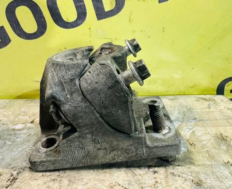 21213203 Кронштейн крыла для Volvo