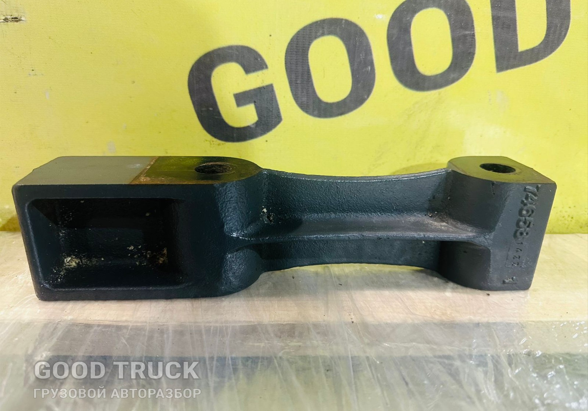 2109700 Кронштейн топливного бака для Daf XG