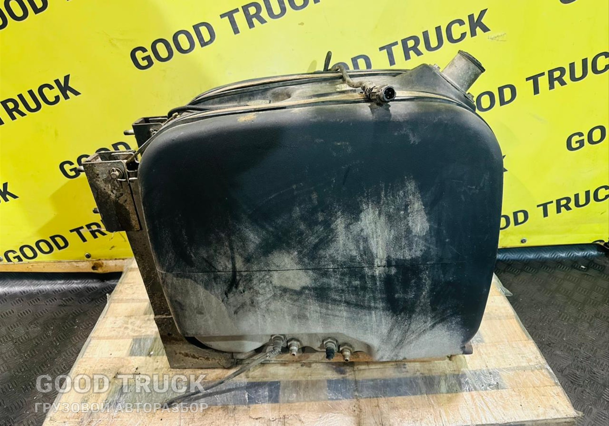 9304701415 Бак AdBlue для Mercedes-Benz Actros MP3 (с 2008)