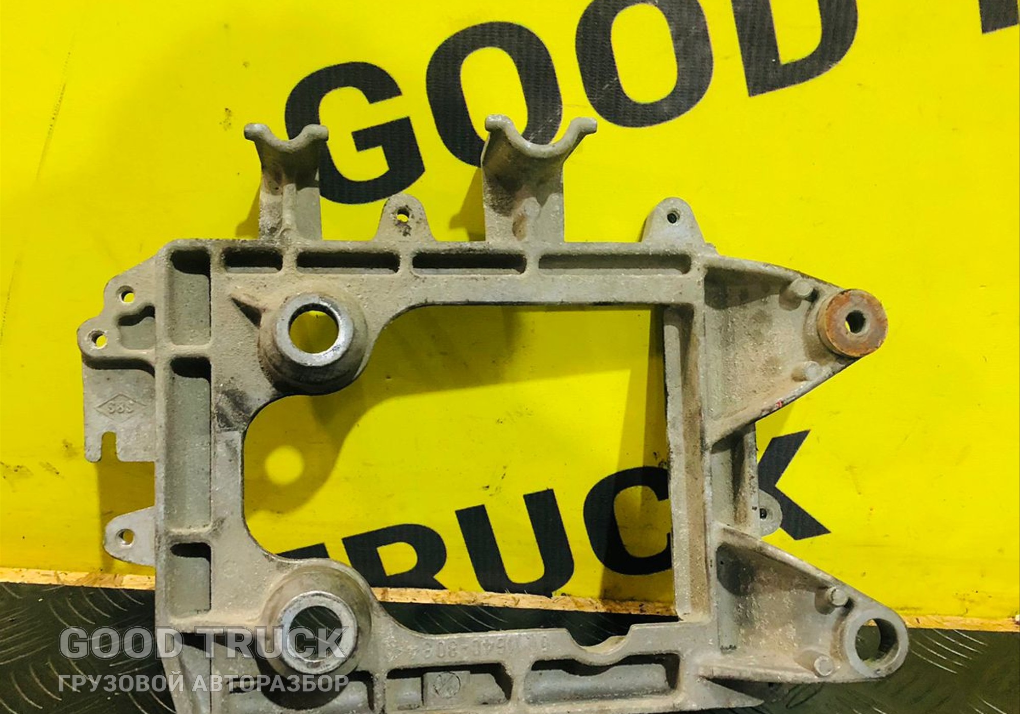 51116403034 Кронштейн блока управления двс Man TGX для Man