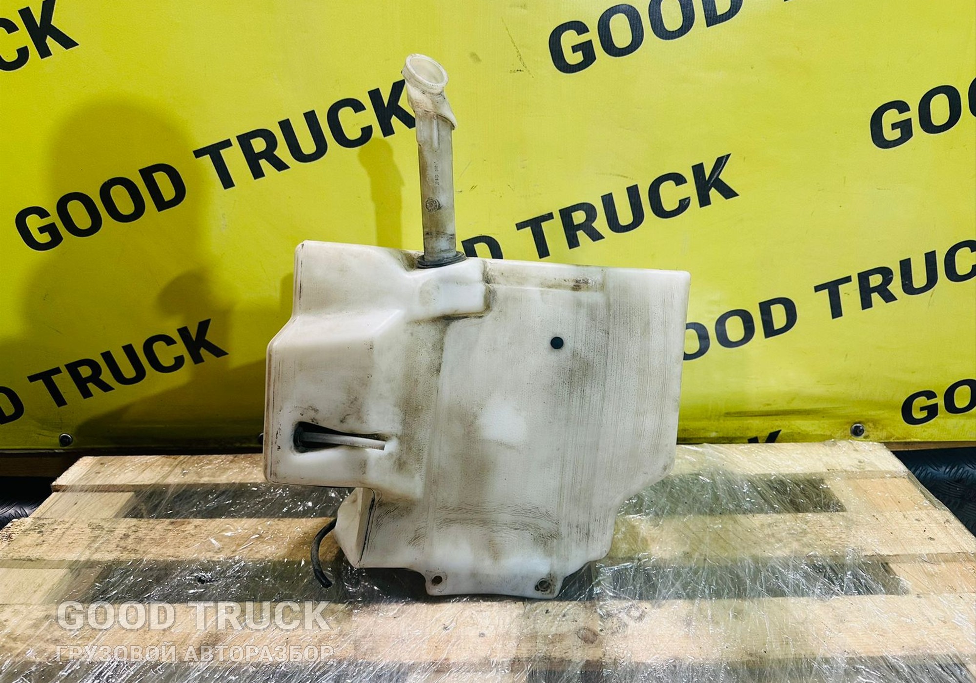 9408690120 Бачок омывателя (в сборе с моторчиком) для Mercedes-Benz