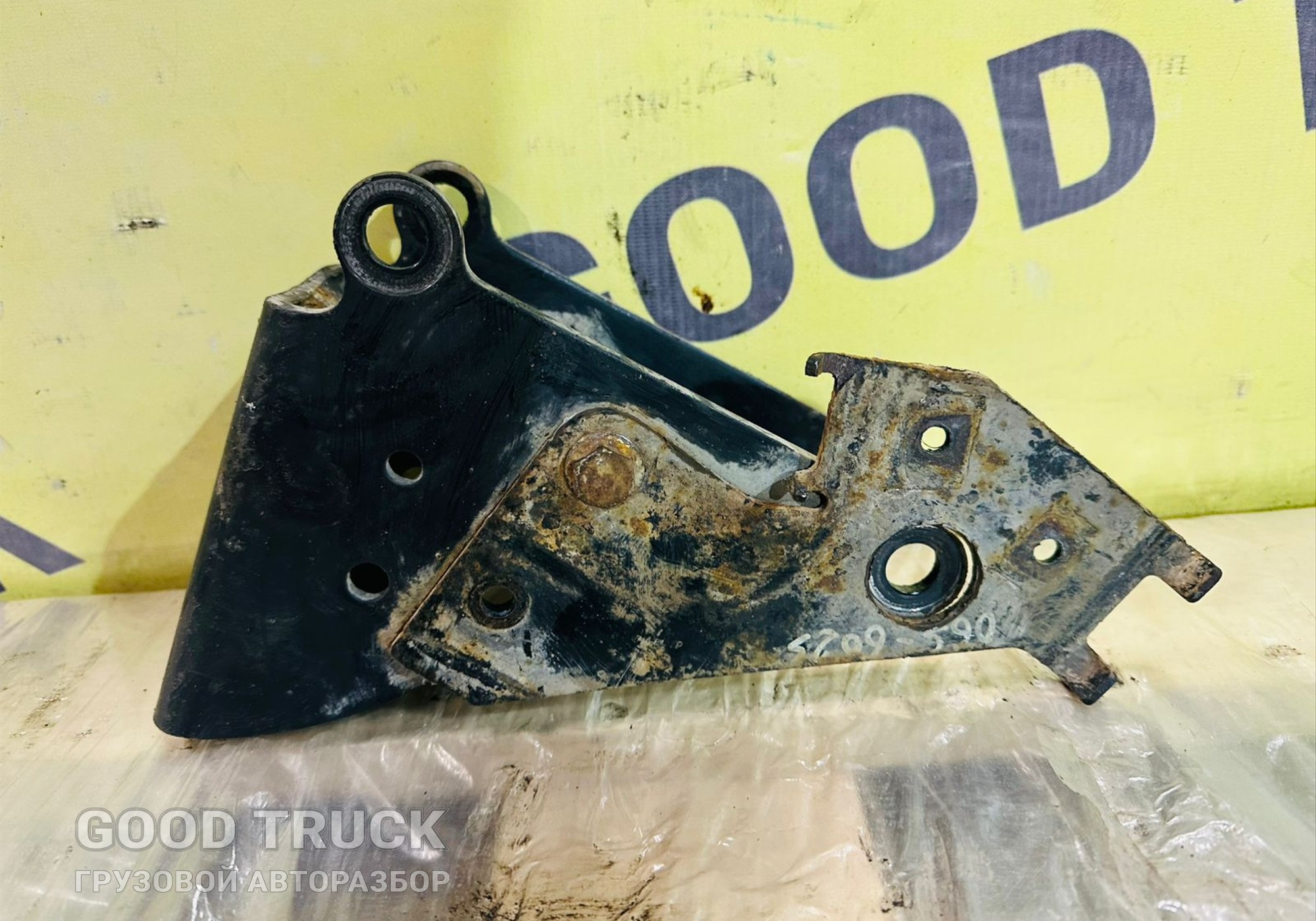 85417205025 Кронштейн торсиона кабины для Man TGX I (с 2007)