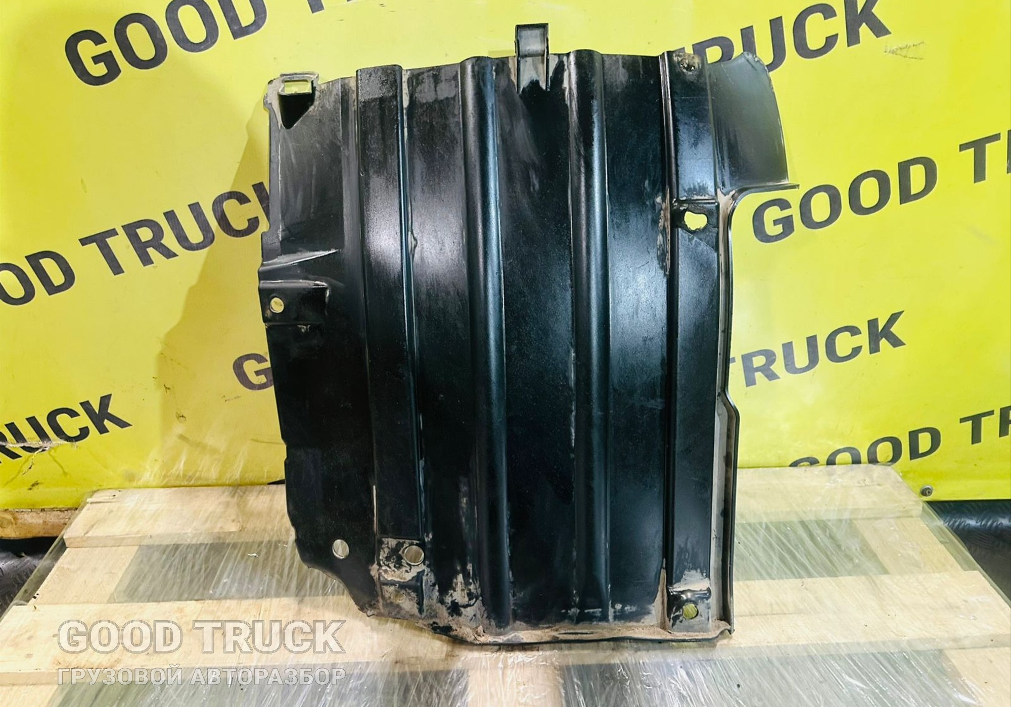 2208179 Подкрылок (брызговик) для Daf XF