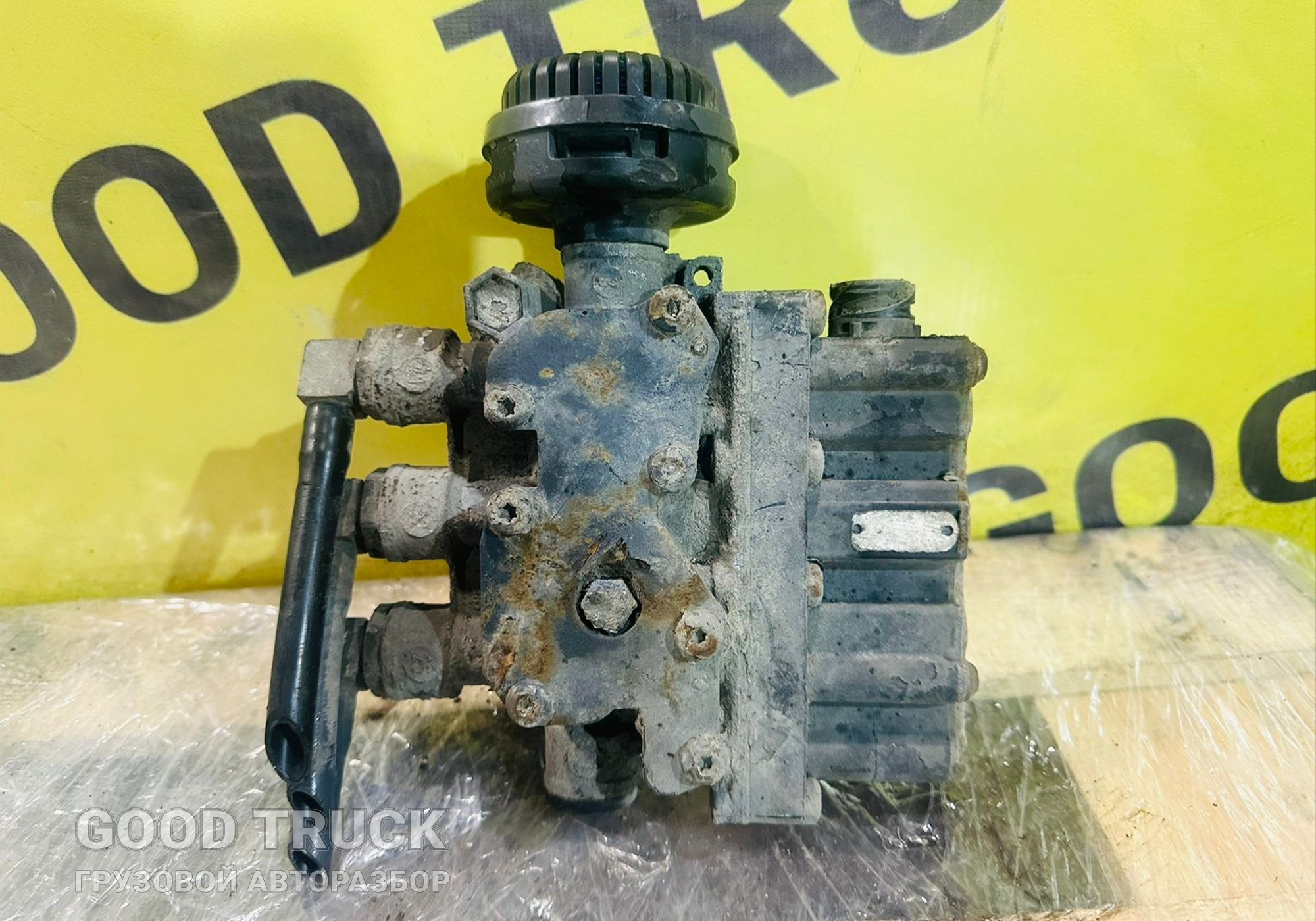 4728800300 Кран уровня пола